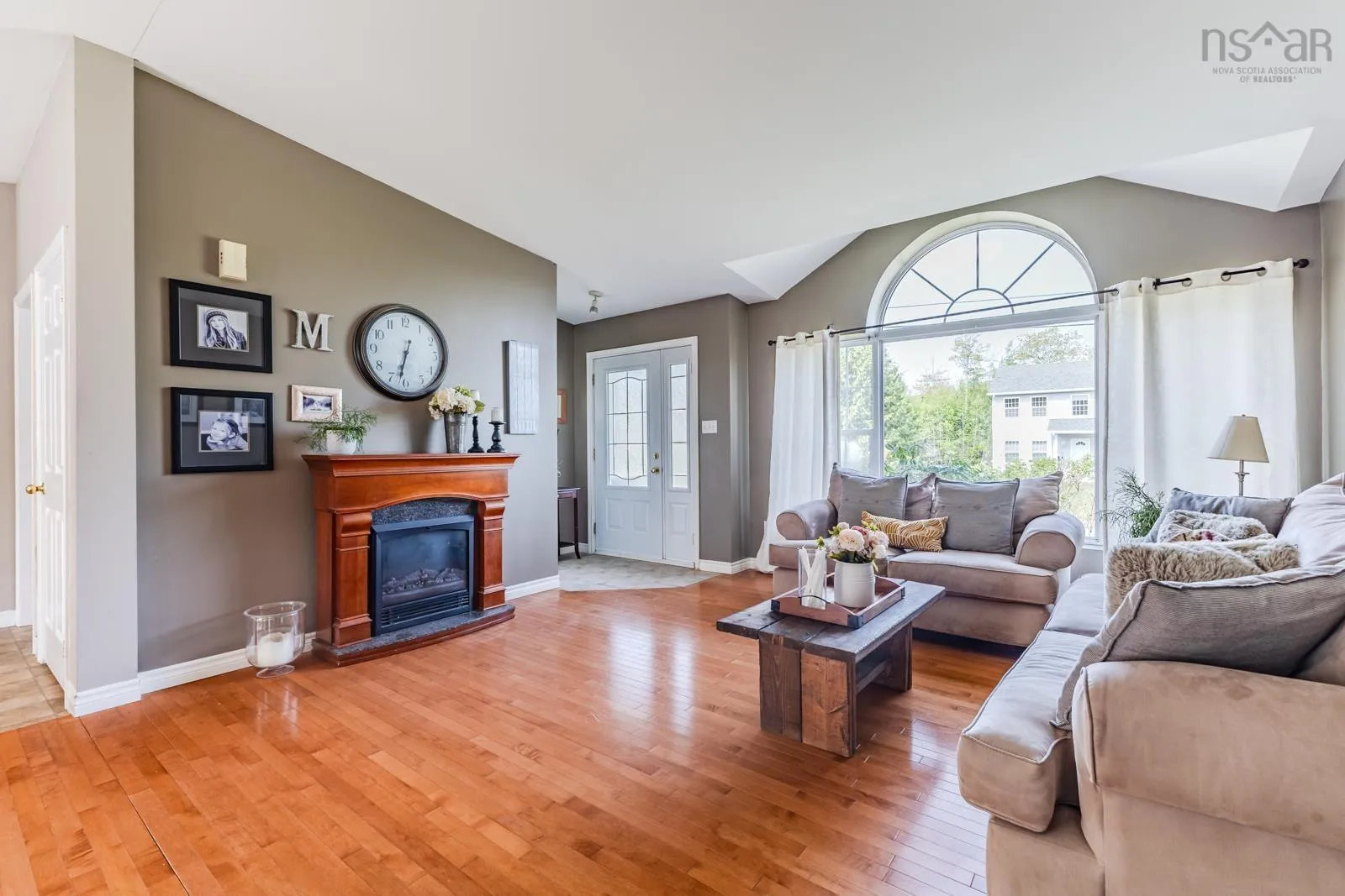 2049 Angell Street, Westville, NS B0K 2A0, 3 Bedrooms Bedrooms, ,3 BathroomsBathrooms,Residential,For Sale,Angell,202513679