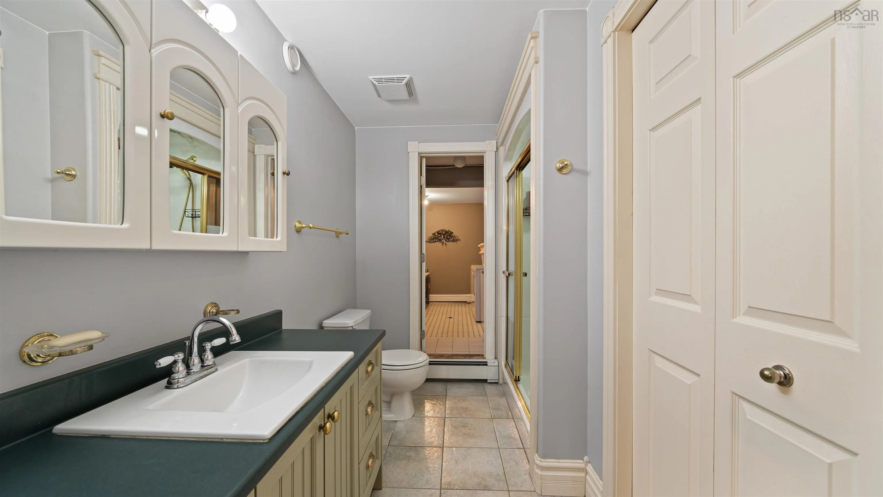 17 Oakley Avenue, Halifax, NS B3M 3G6, 6 Bedrooms Bedrooms, ,4 BathroomsBathrooms,Residential,For Sale,Oakley,202522937