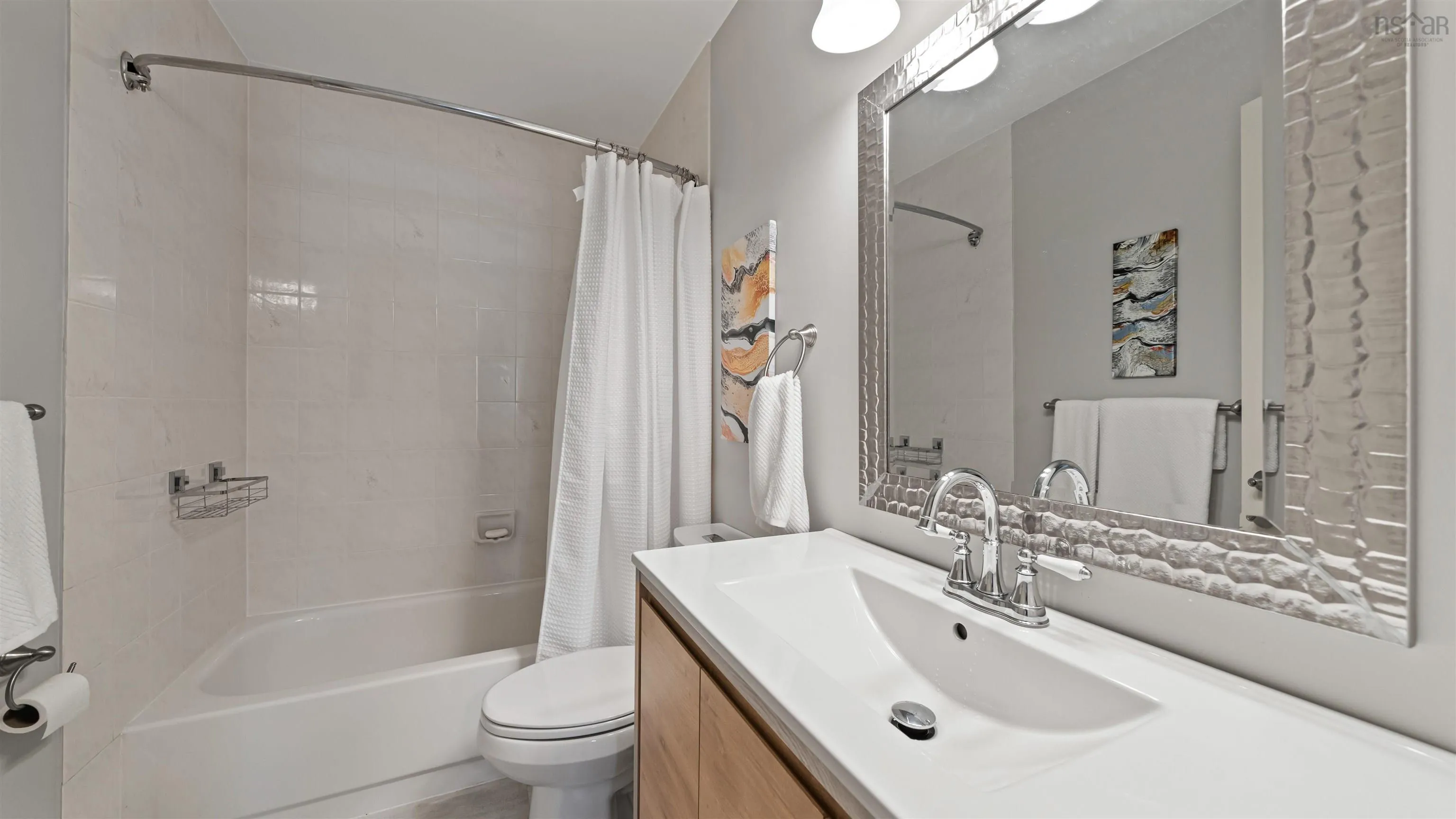 17 Oakley Avenue, Halifax, NS B3M 3G6, 6 Bedrooms Bedrooms, ,4 BathroomsBathrooms,Residential,For Sale,Oakley,202522937