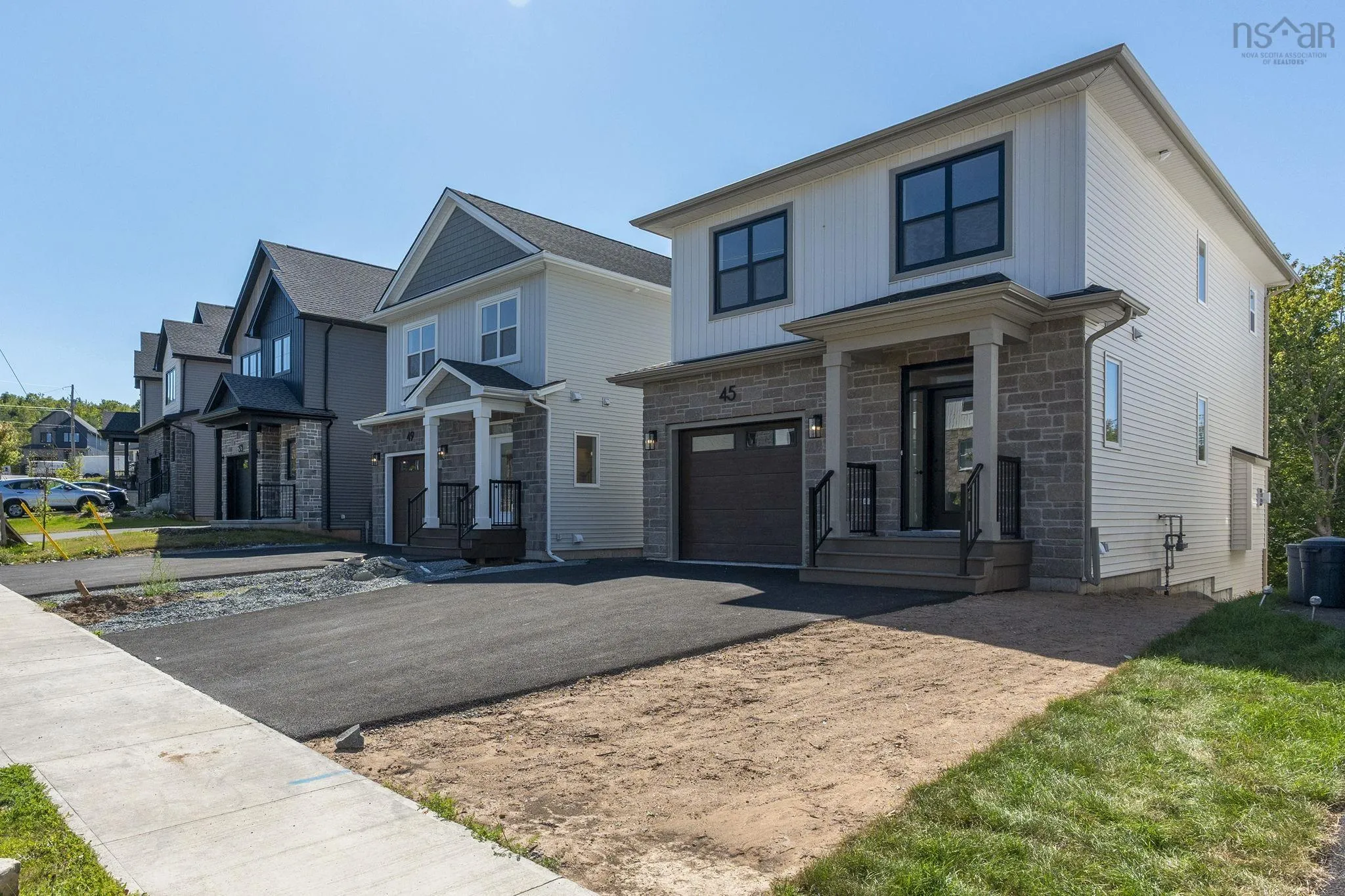 38-45 Pearlgarden Close, Dartmouth, NS B2X 0C3, 3 Bedrooms Bedrooms, ,4 BathroomsBathrooms,Residential,For Sale,Pearlgarden,202523596