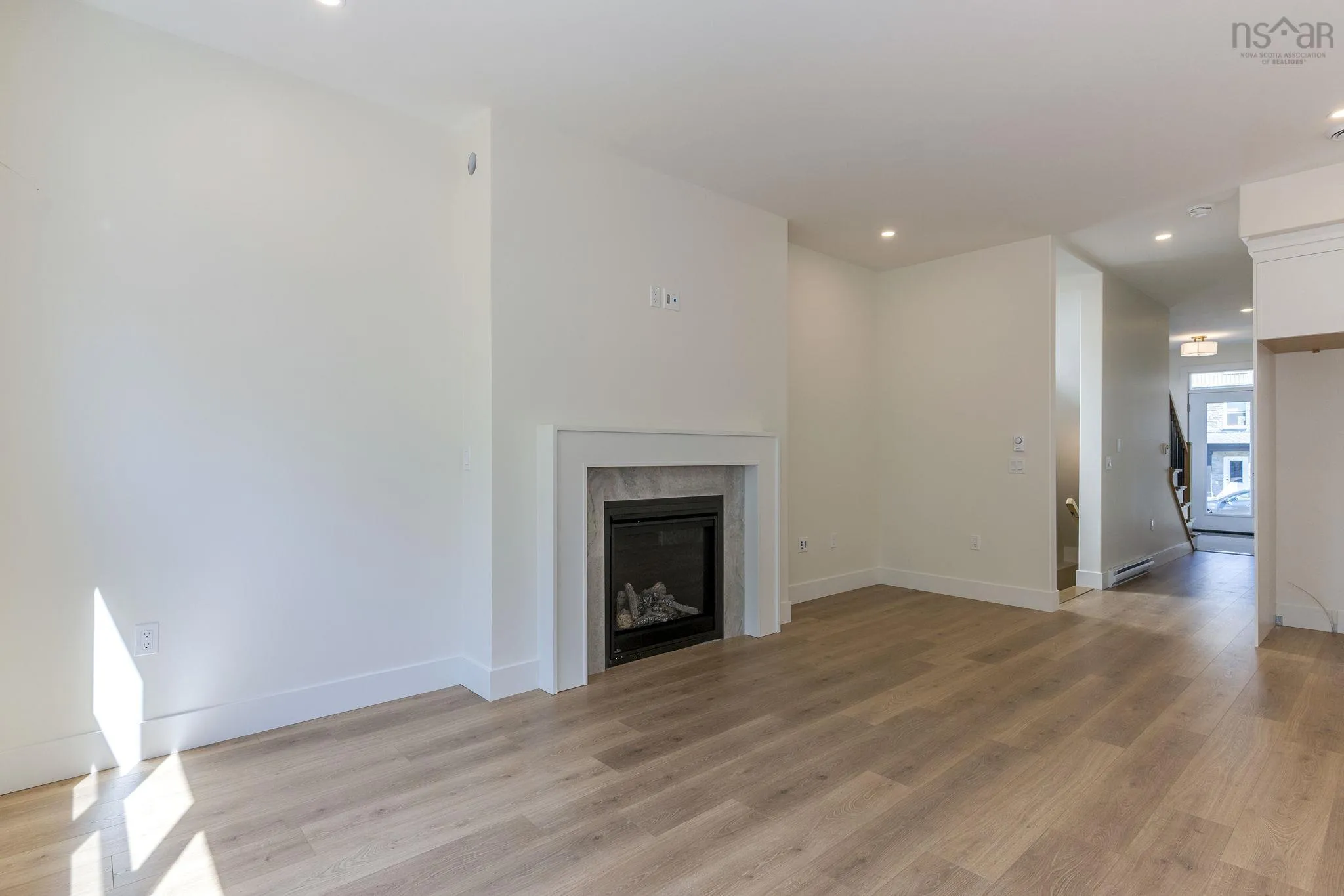 38-45 Pearlgarden Close, Dartmouth, NS B2X 0C3, 3 Bedrooms Bedrooms, ,4 BathroomsBathrooms,Residential,For Sale,Pearlgarden,202523596