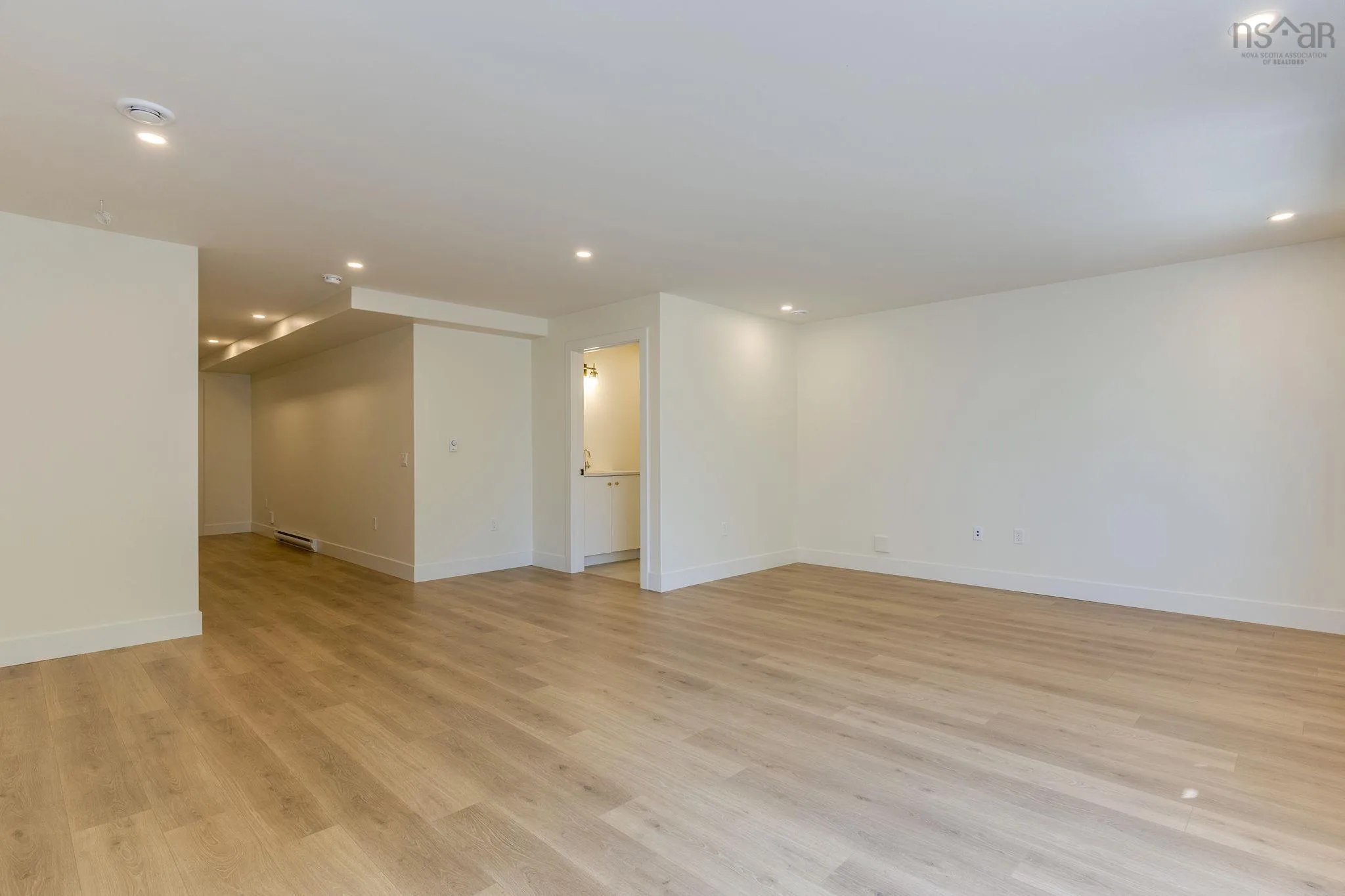 38-45 Pearlgarden Close, Dartmouth, NS B2X 0C3, 3 Bedrooms Bedrooms, ,4 BathroomsBathrooms,Residential,For Sale,Pearlgarden,202523596