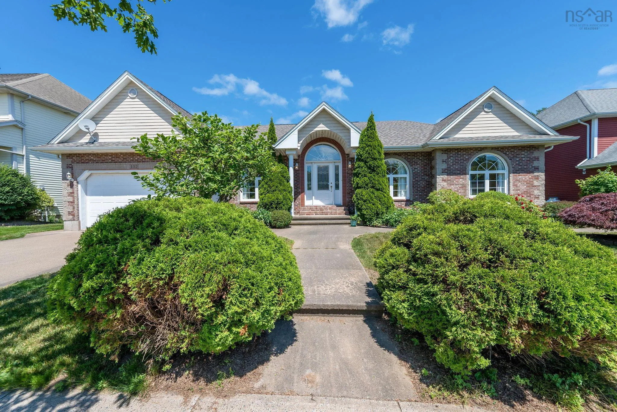 152 Roxbury Crescent, Halifax, NS B3M 4T1, 4 Bedrooms Bedrooms, ,3 BathroomsBathrooms,Residential,For Sale,Roxbury,202521887
