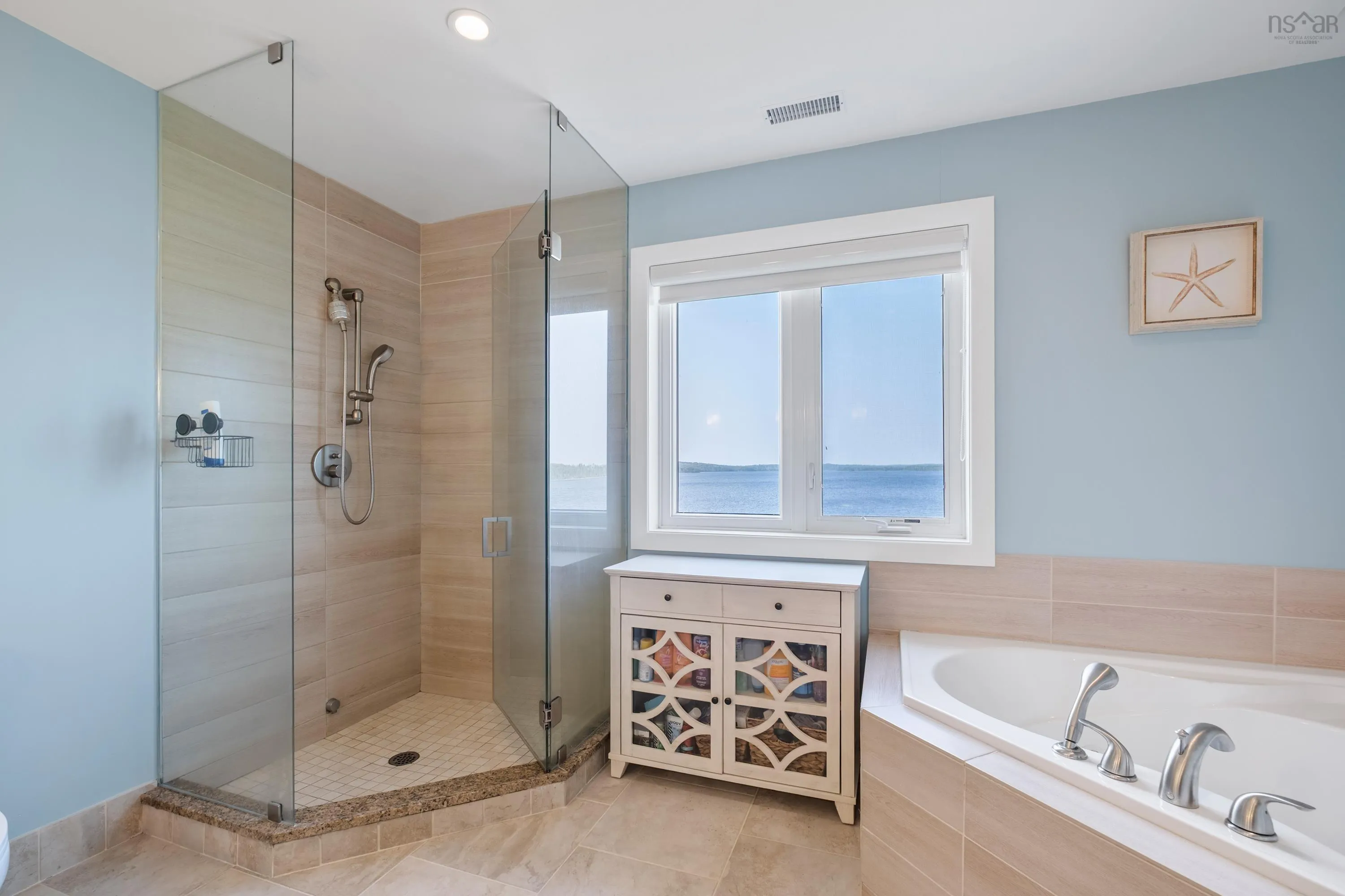 89 Bastion Avenue, Louisbourg, NS B1C 0A1, 4 Bedrooms Bedrooms, ,4 BathroomsBathrooms,Residential,For Sale,Bastion,202518204