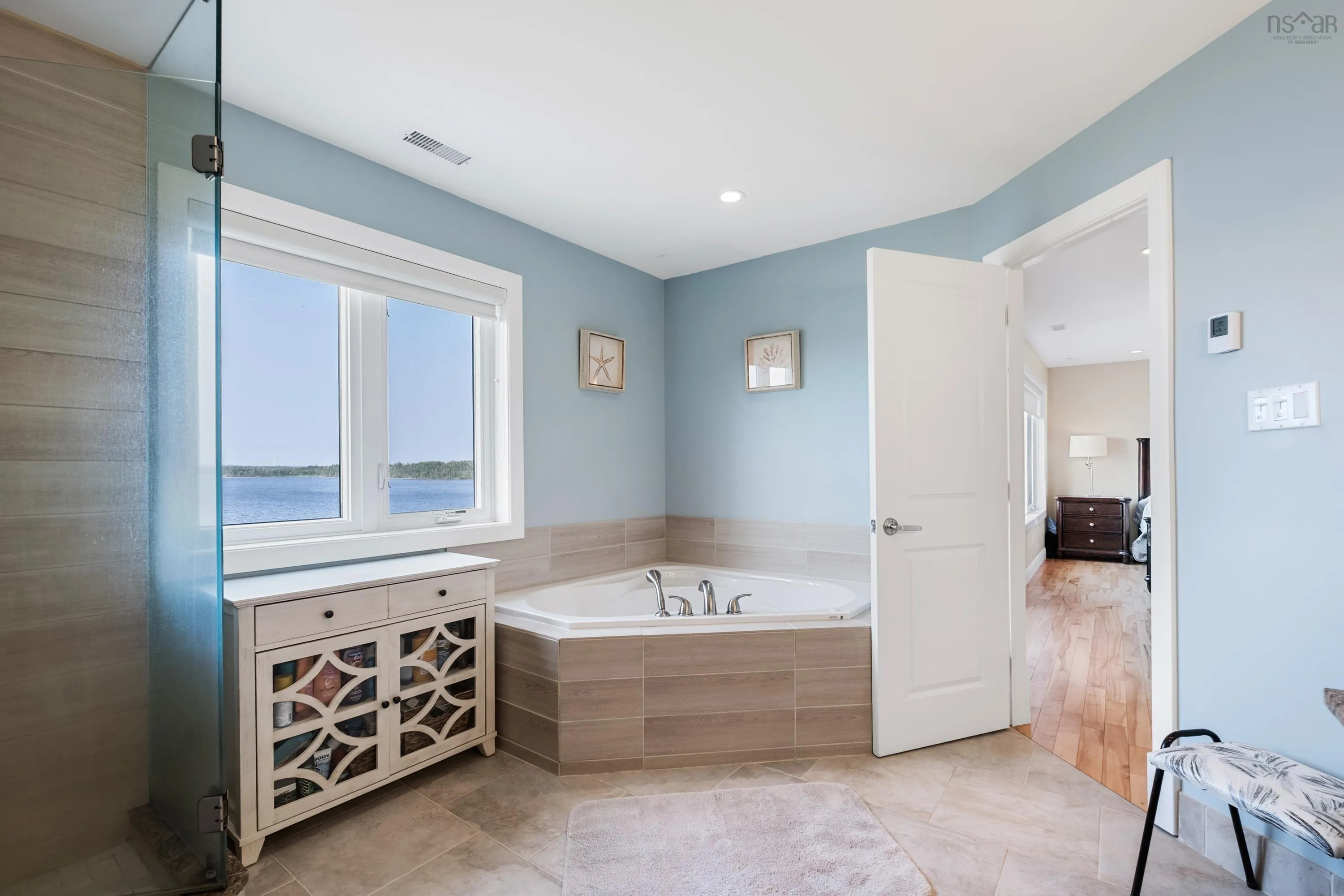 89 Bastion Avenue, Louisbourg, NS B1C 0A1, 4 Bedrooms Bedrooms, ,4 BathroomsBathrooms,Residential,For Sale,Bastion,202518204