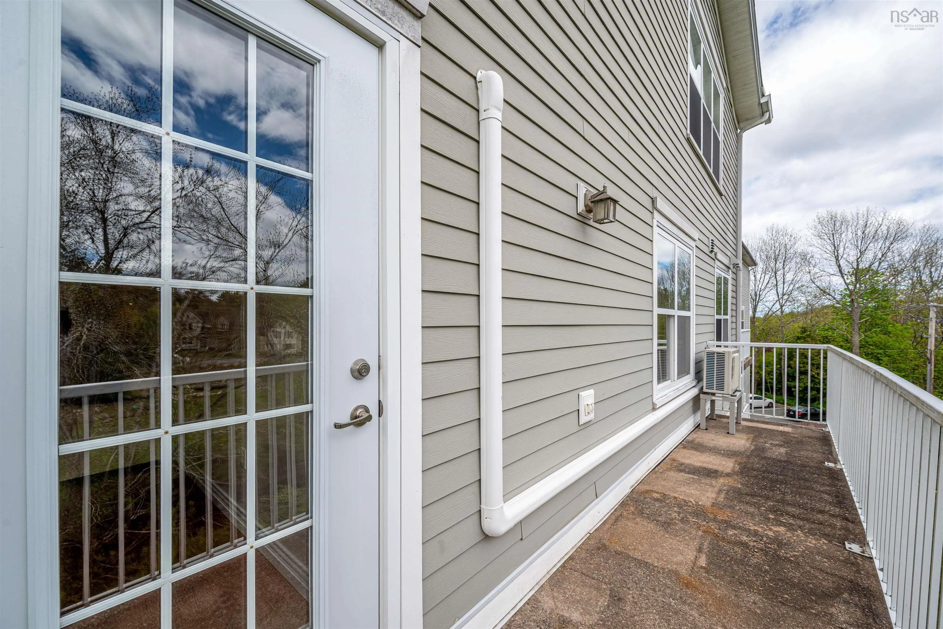 305-476 Main Street, Mahone Bay, NS B0J 2E0, 2 Bedrooms Bedrooms, ,2 BathroomsBathrooms,Residential,For Sale,Main,202511952