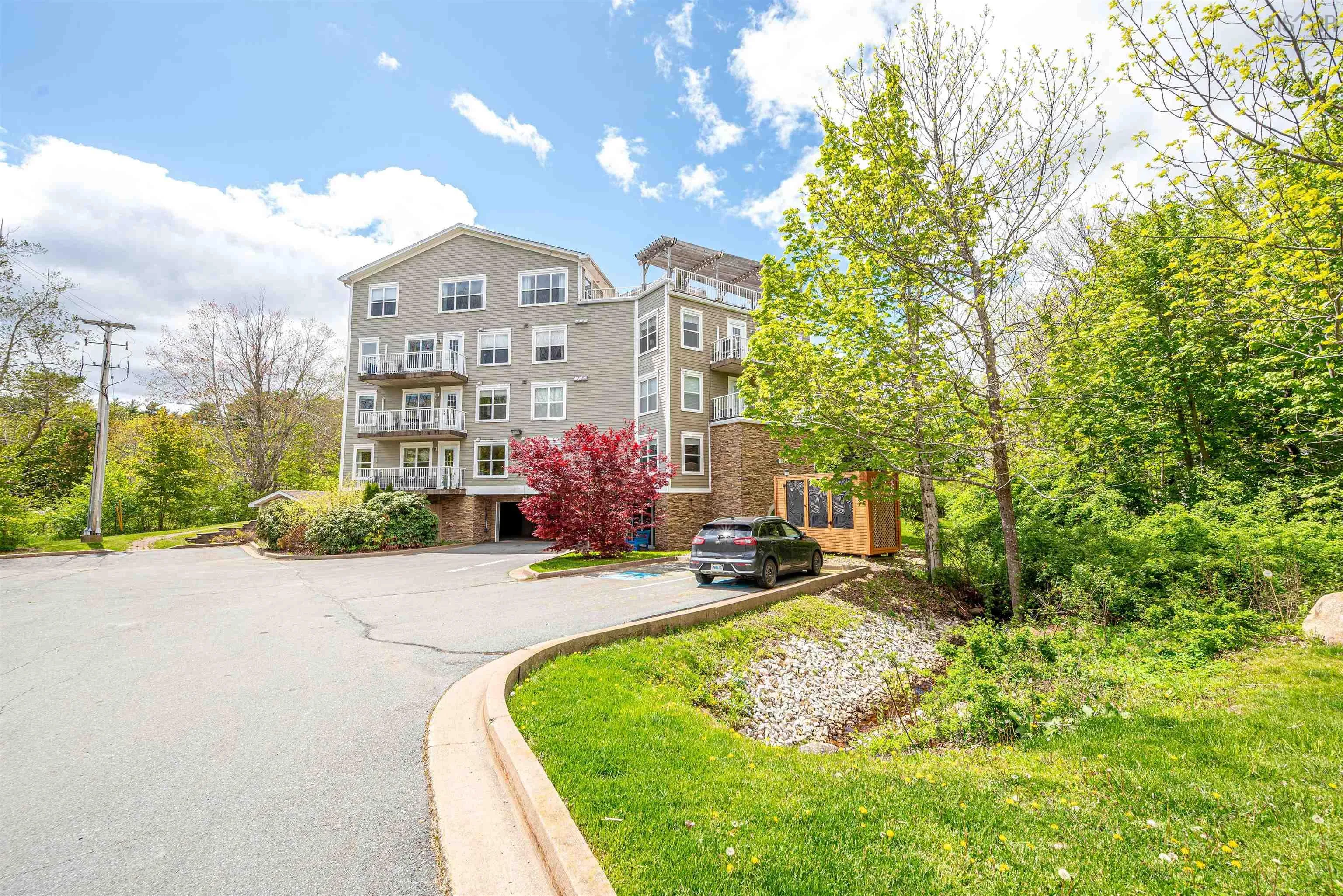 305-476 Main Street, Mahone Bay, NS B0J 2E0, 2 Bedrooms Bedrooms, ,2 BathroomsBathrooms,Residential,For Sale,Main,202511952