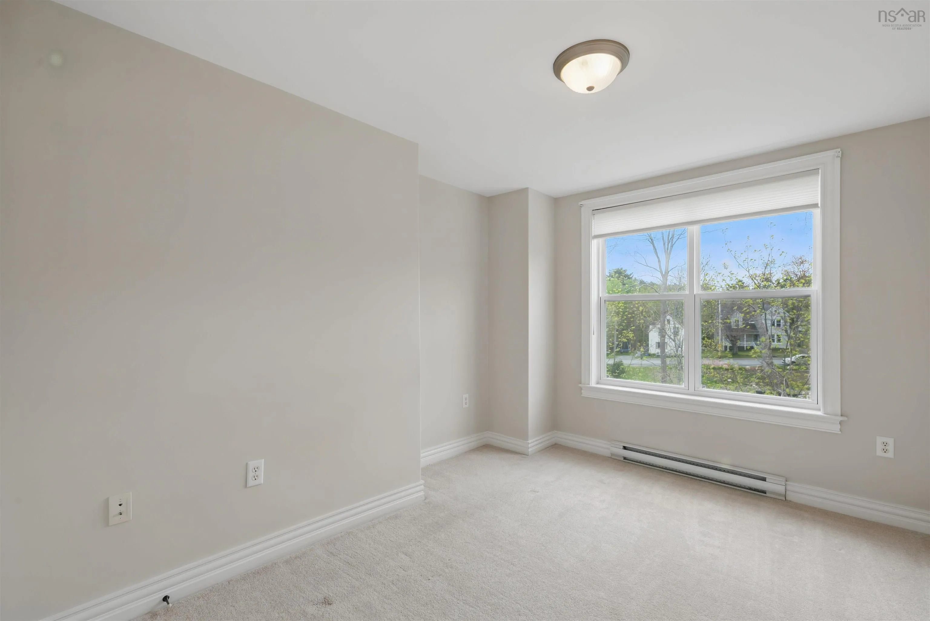 305-476 Main Street, Mahone Bay, NS B0J 2E0, 2 Bedrooms Bedrooms, ,2 BathroomsBathrooms,Residential,For Sale,Main,202511952