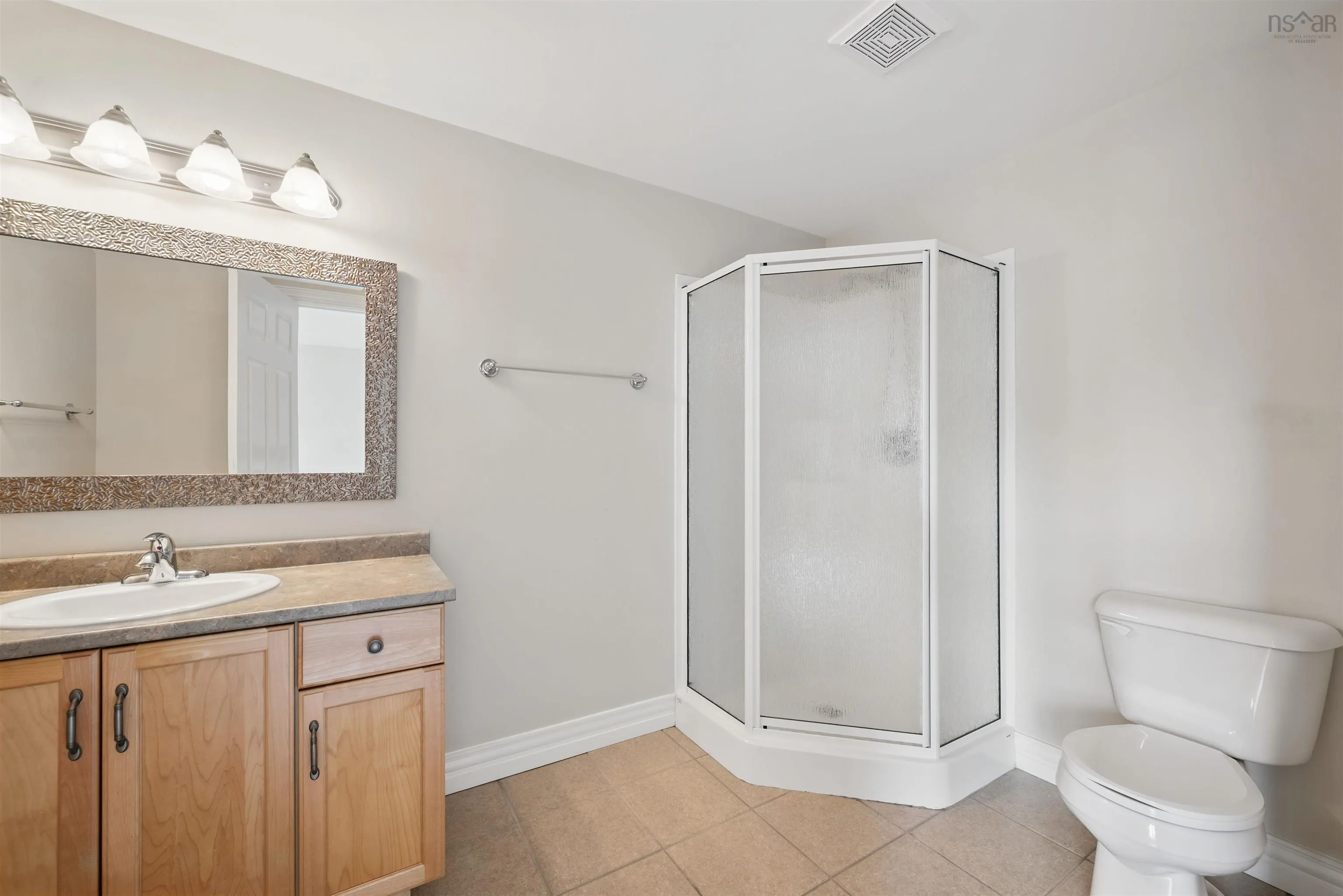 305-476 Main Street, Mahone Bay, NS B0J 2E0, 2 Bedrooms Bedrooms, ,2 BathroomsBathrooms,Residential,For Sale,Main,202511952