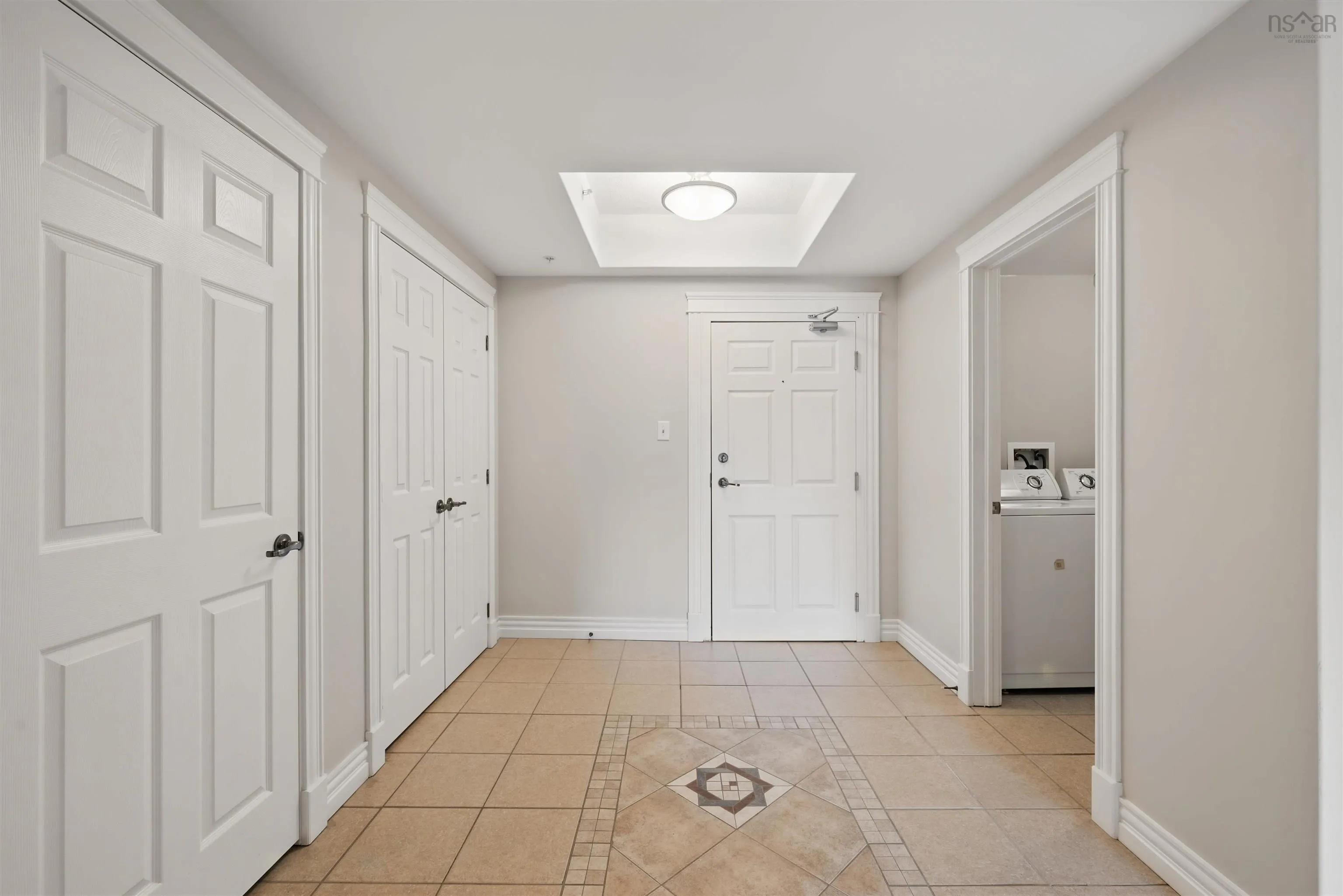 305-476 Main Street, Mahone Bay, NS B0J 2E0, 2 Bedrooms Bedrooms, ,2 BathroomsBathrooms,Residential,For Sale,Main,202511952