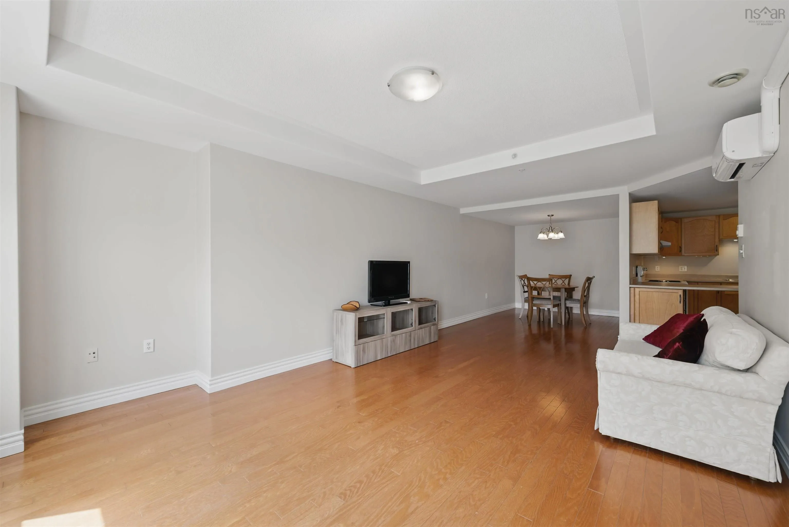 305-476 Main Street, Mahone Bay, NS B0J 2E0, 2 Bedrooms Bedrooms, ,2 BathroomsBathrooms,Residential,For Sale,Main,202511952