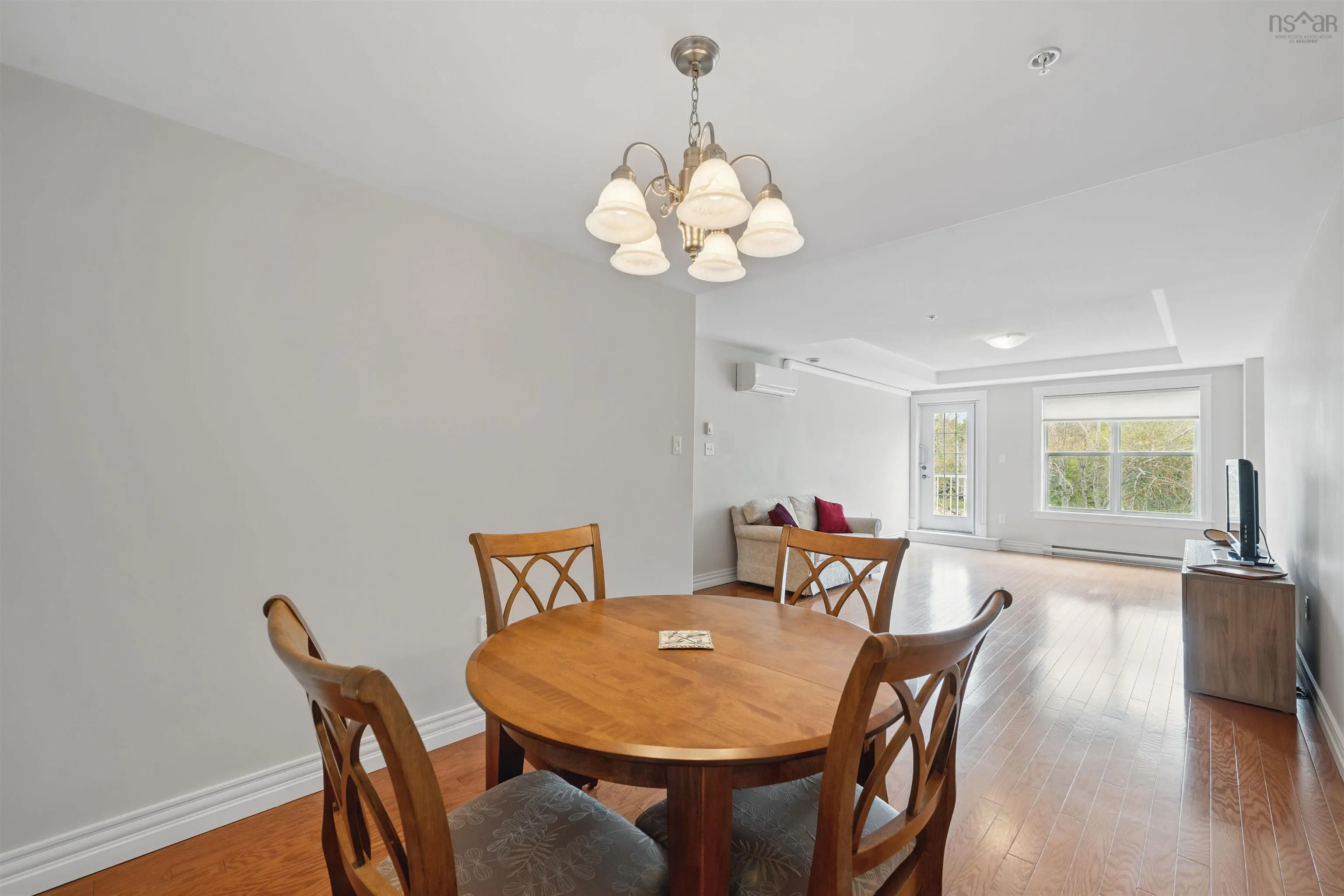 305-476 Main Street, Mahone Bay, NS B0J 2E0, 2 Bedrooms Bedrooms, ,2 BathroomsBathrooms,Residential,For Sale,Main,202511952