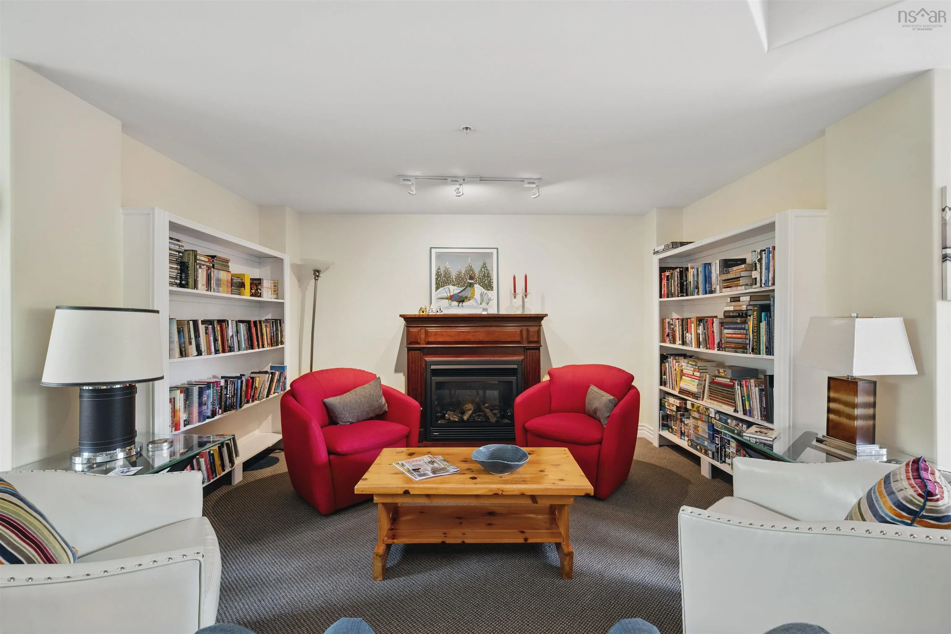 305-476 Main Street, Mahone Bay, NS B0J 2E0, 2 Bedrooms Bedrooms, ,2 BathroomsBathrooms,Residential,For Sale,Main,202511952