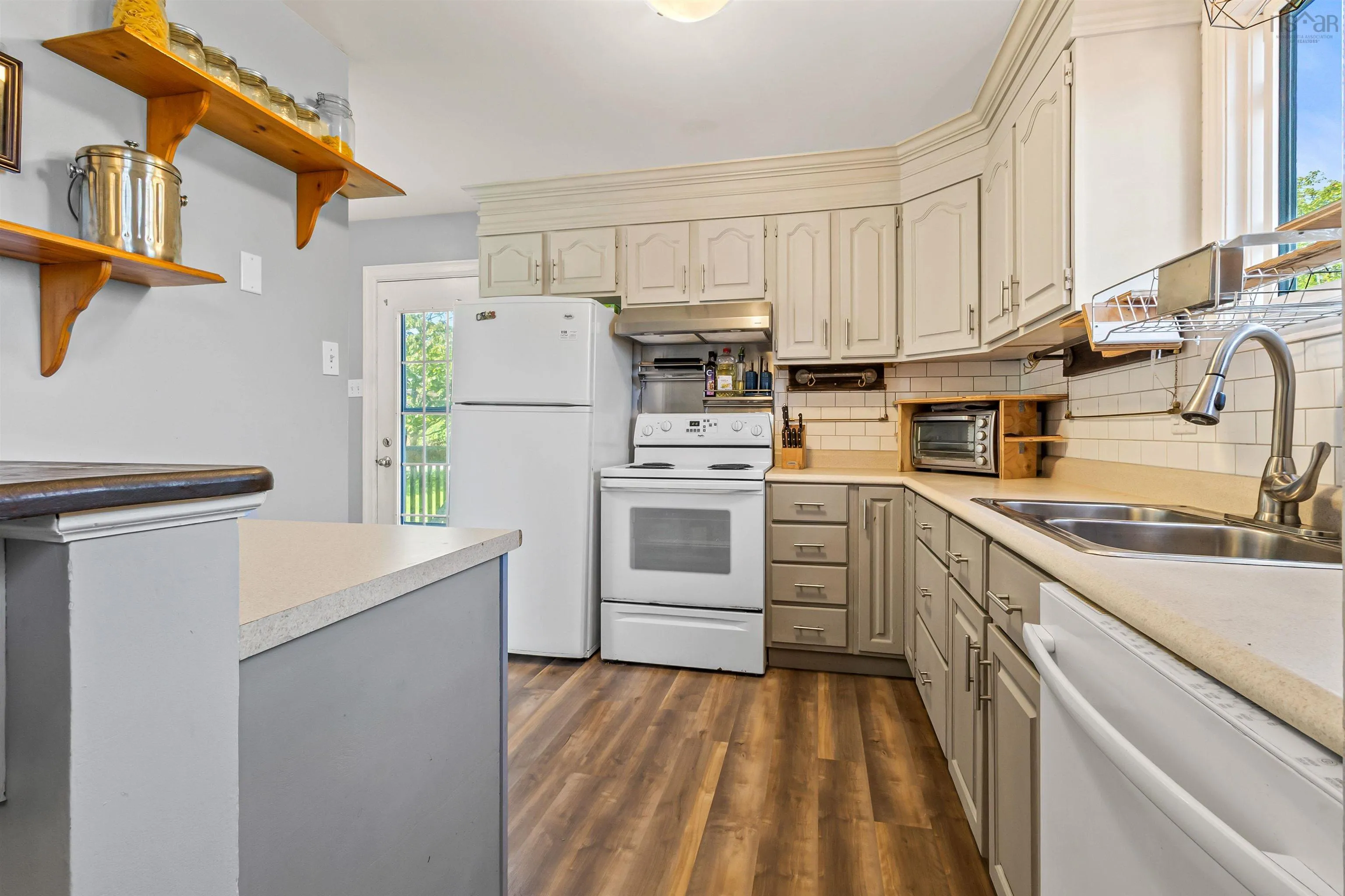 35 Huntingdon Drive, Cole Harbour, NS B2V 1V9, 3 Bedrooms Bedrooms, ,2 BathroomsBathrooms,Residential,For Sale,Huntingdon,202524265