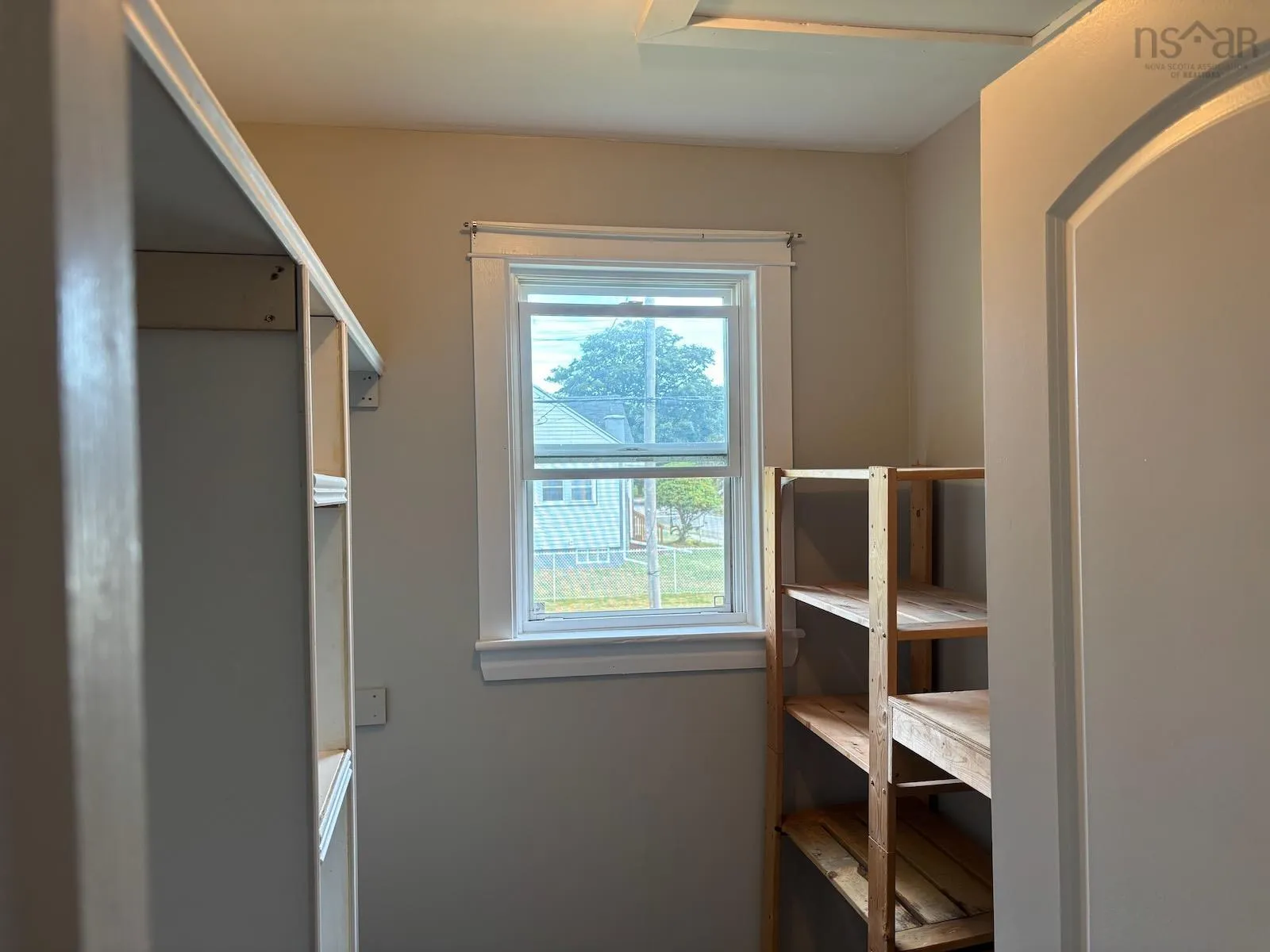 42 Green Street, Yarmouth, NS B5A 1Z2, ,Residential Income,For Sale,Green,202521992