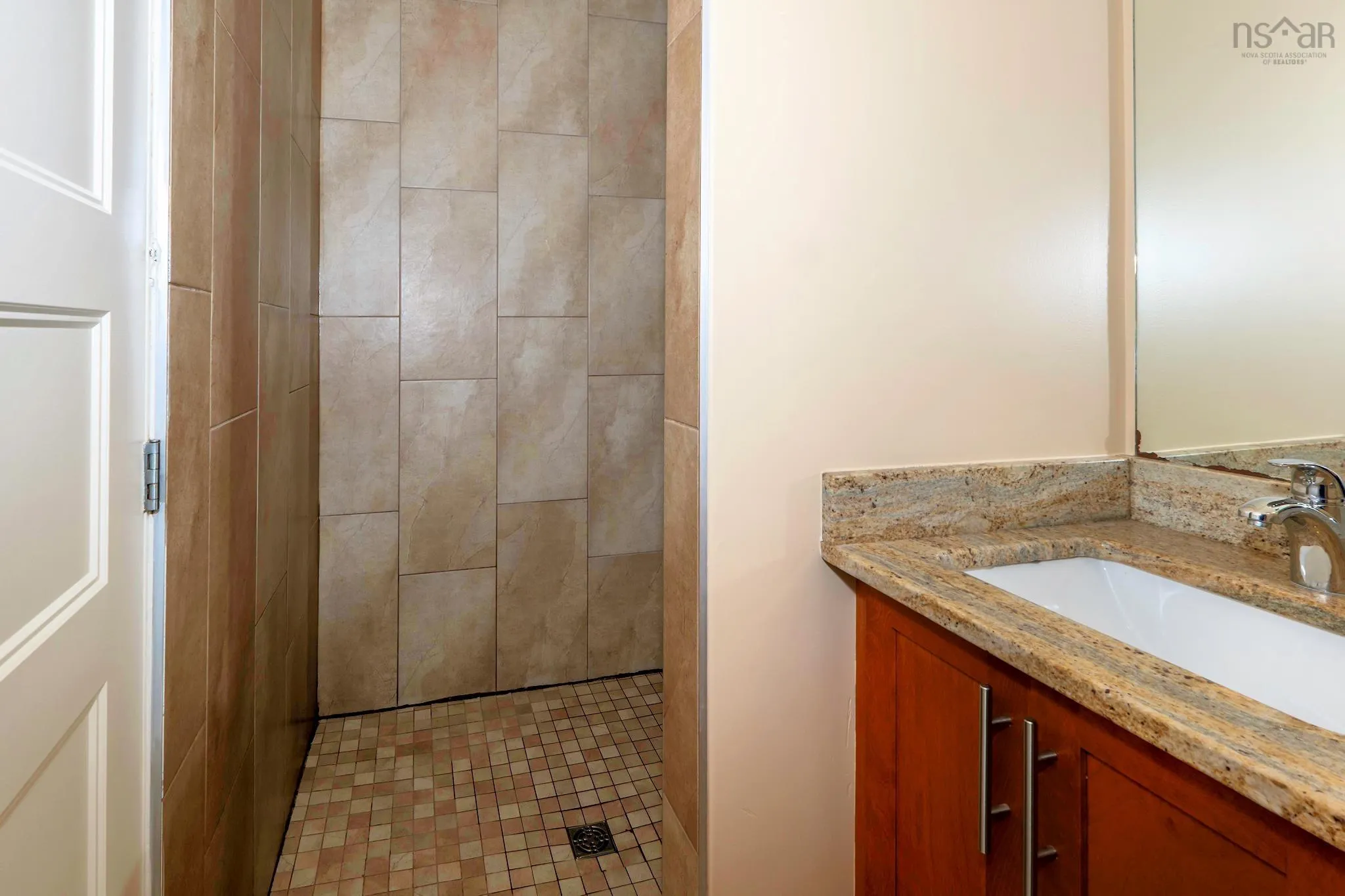 111 Armada Drive, Rockingham Ns B3m 1s2, 3 Bedrooms Bedrooms, ,4 BathroomsBathrooms,Residential,For Sale,Armada,202505630