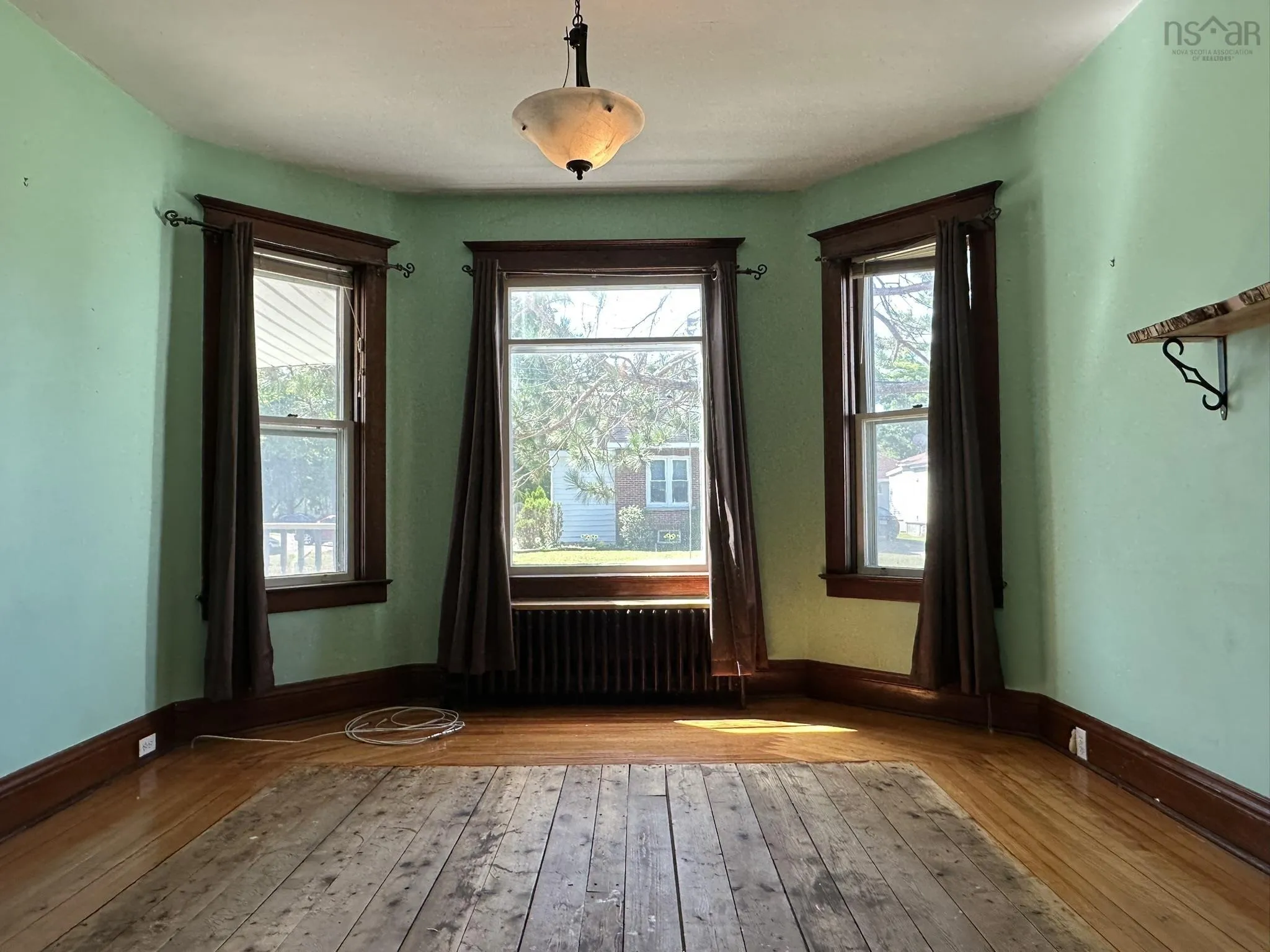 12 Fairview Avenue, Stellarton, NS B0K 1S0, 5 Bedrooms Bedrooms, ,2 BathroomsBathrooms,Residential,For Sale,Fairview,202520030
