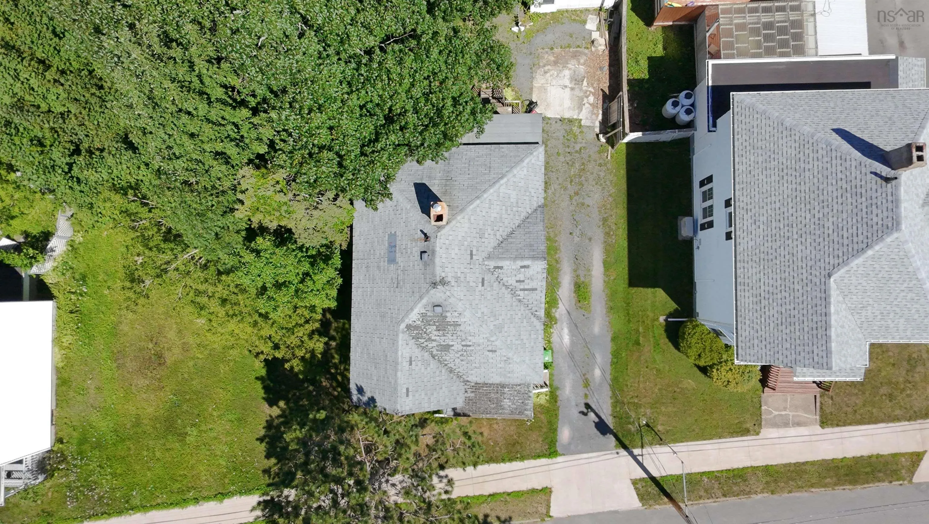12 Fairview Avenue, Stellarton, NS B0K 1S0, 5 Bedrooms Bedrooms, ,2 BathroomsBathrooms,Residential,For Sale,Fairview,202520030