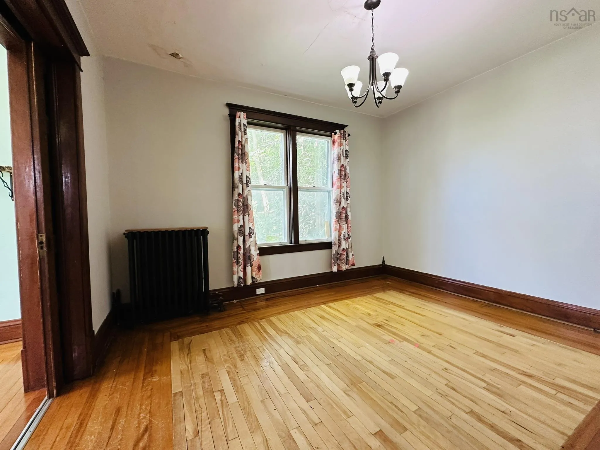 12 Fairview Avenue, Stellarton, NS B0K 1S0, 5 Bedrooms Bedrooms, ,2 BathroomsBathrooms,Residential,For Sale,Fairview,202520030