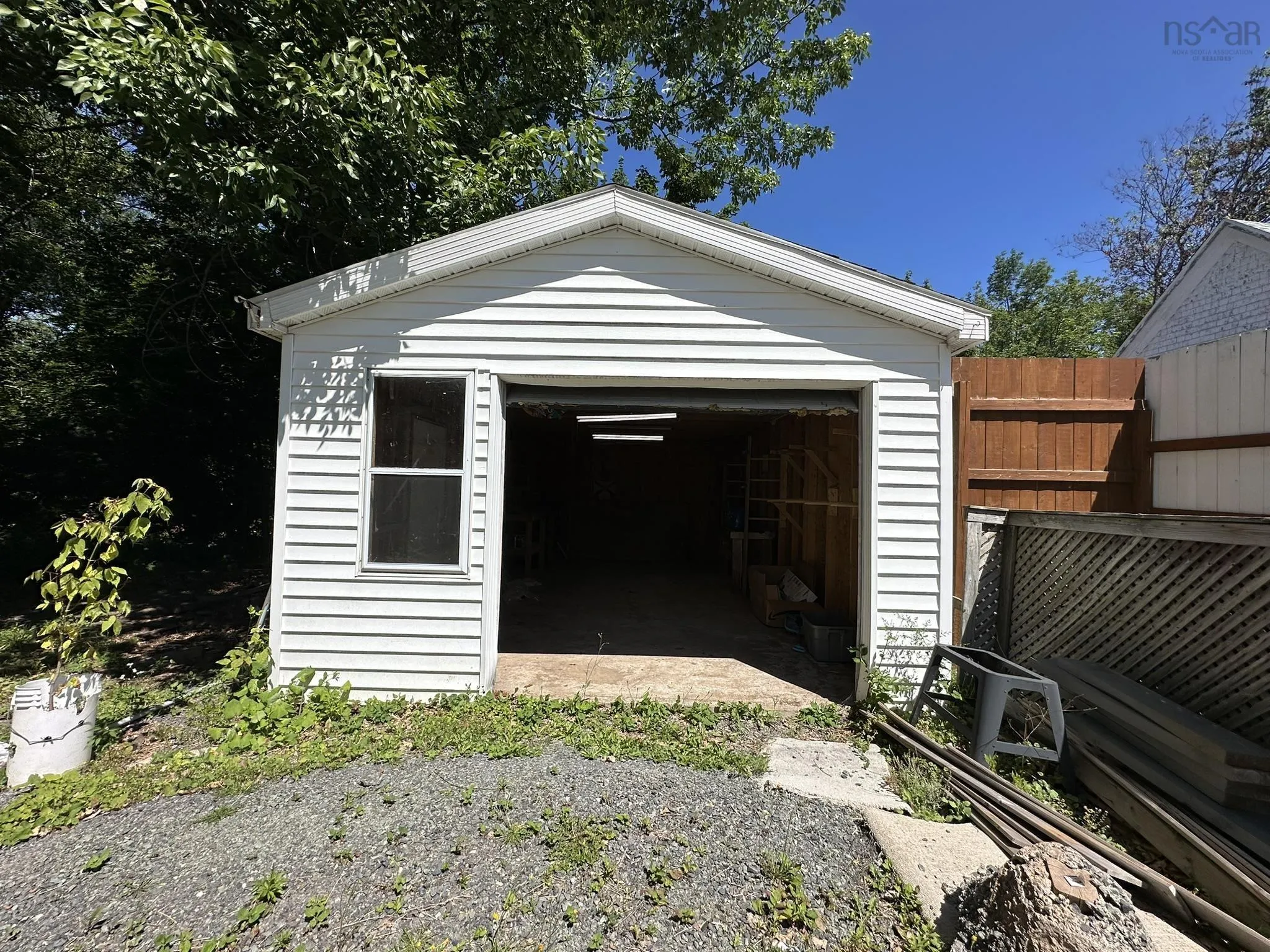 12 Fairview Avenue, Stellarton, NS B0K 1S0, 5 Bedrooms Bedrooms, ,2 BathroomsBathrooms,Residential,For Sale,Fairview,202520030
