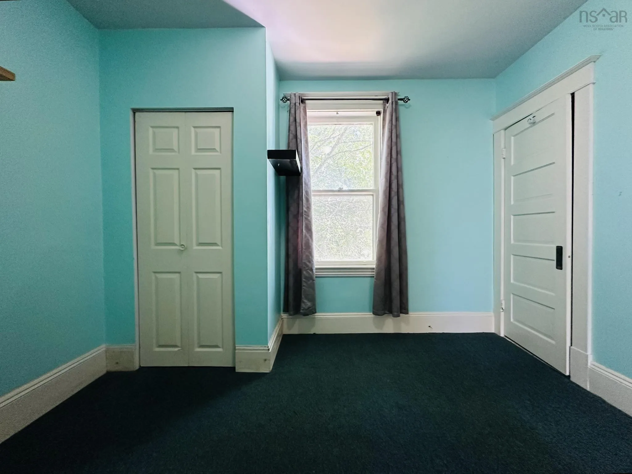 12 Fairview Avenue, Stellarton, NS B0K 1S0, 5 Bedrooms Bedrooms, ,2 BathroomsBathrooms,Residential,For Sale,Fairview,202520030