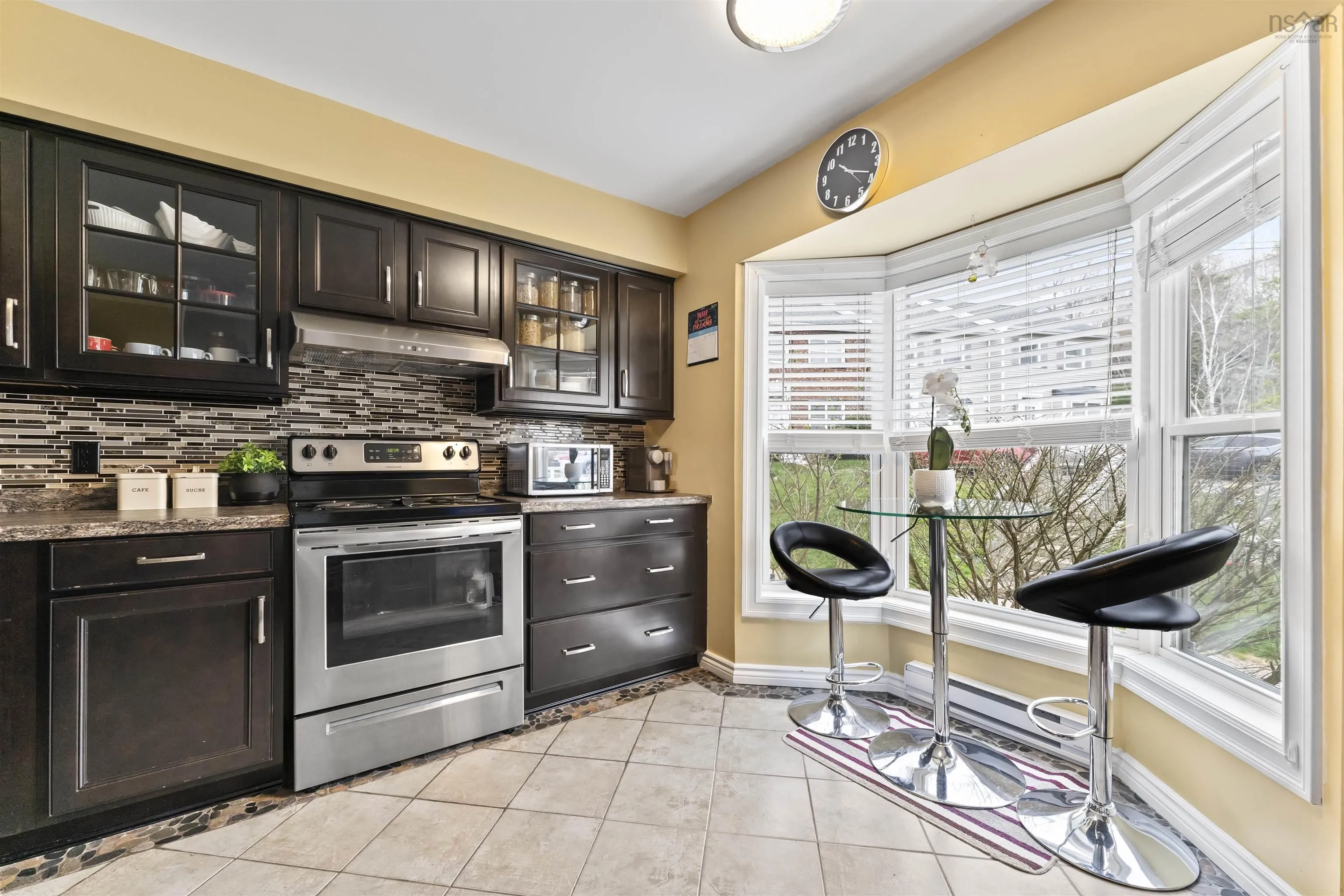 130 Rutledge Street, Bedford, NS B4A 1X6, 3 Bedrooms Bedrooms, ,2 BathroomsBathrooms,Residential,For Sale,Rutledge,202518327