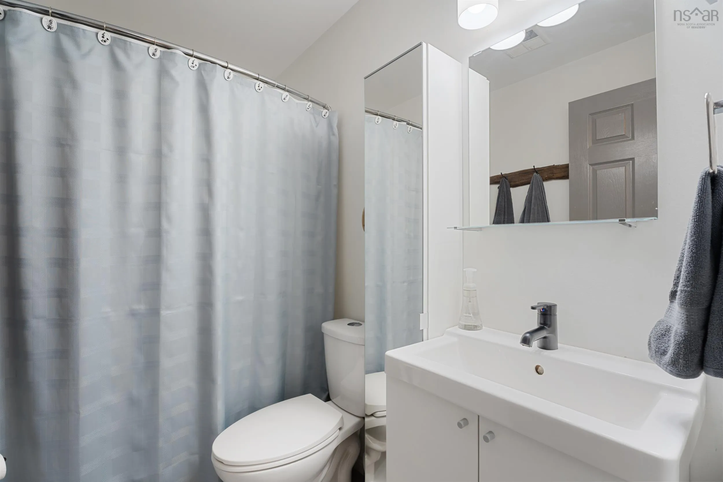 37 Chater Street, Eastern Passage, NS B3G 1N7, 4 Bedrooms Bedrooms, ,2 BathroomsBathrooms,Residential,For Sale,Chater,202521648