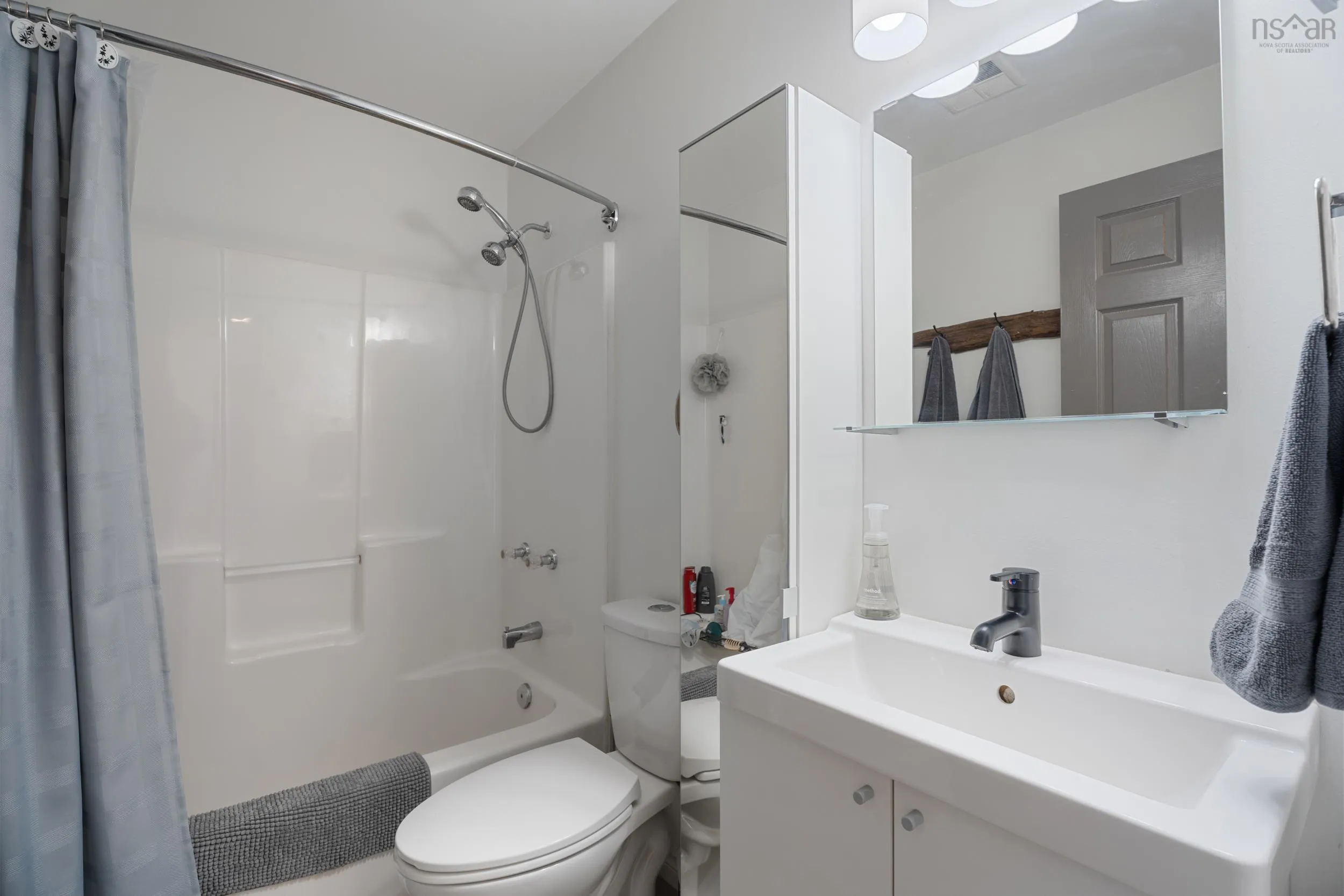 37 Chater Street, Eastern Passage, NS B3G 1N7, 4 Bedrooms Bedrooms, ,2 BathroomsBathrooms,Residential,For Sale,Chater,202521648