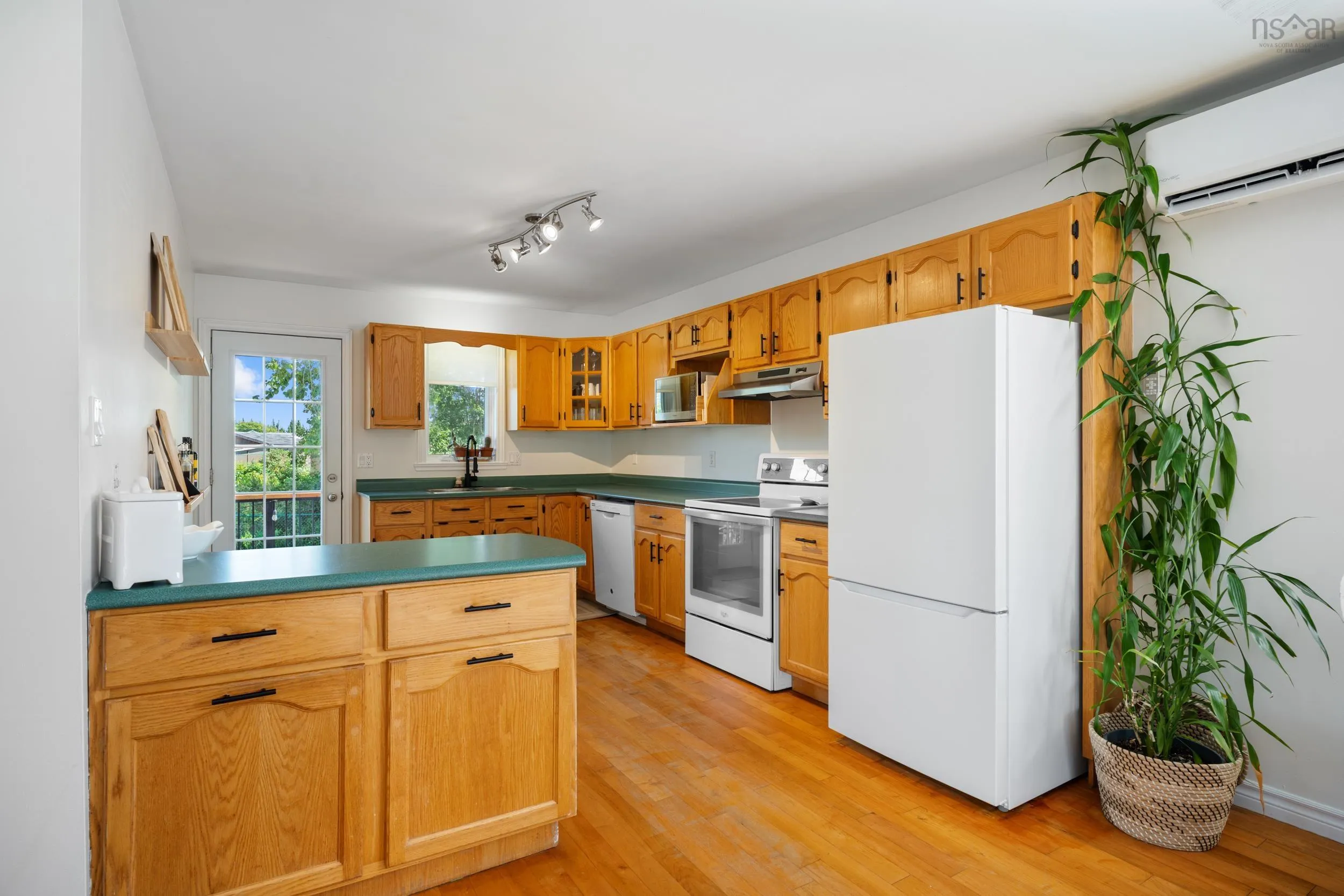 37 Chater Street, Eastern Passage, NS B3G 1N7, 4 Bedrooms Bedrooms, ,2 BathroomsBathrooms,Residential,For Sale,Chater,202521648