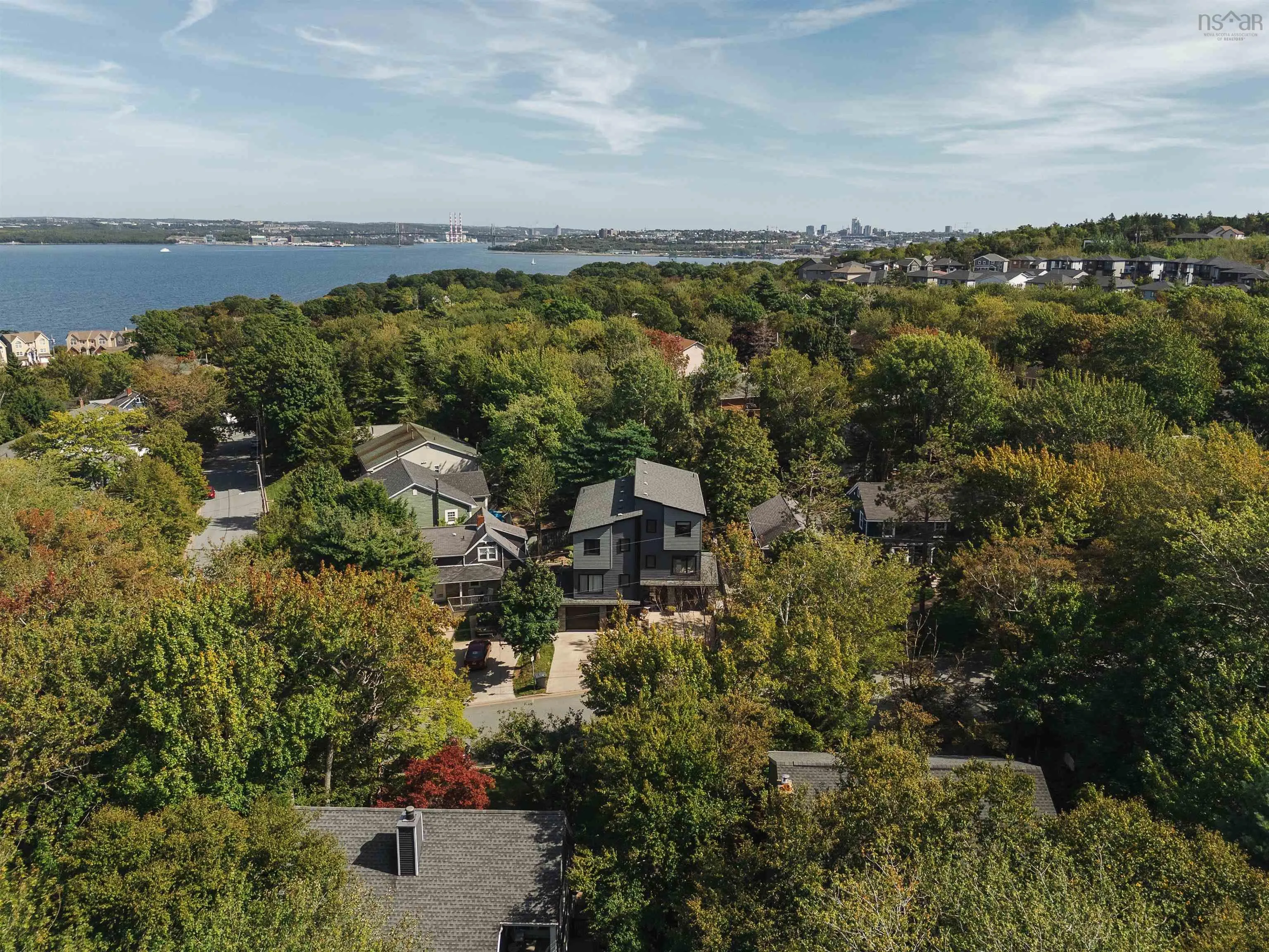 28b Rockhaven Drive, Halifax, NS B3M 1Z9, 3 Bedrooms Bedrooms, ,4 BathroomsBathrooms,Residential,For Sale,Rockhaven,202523748