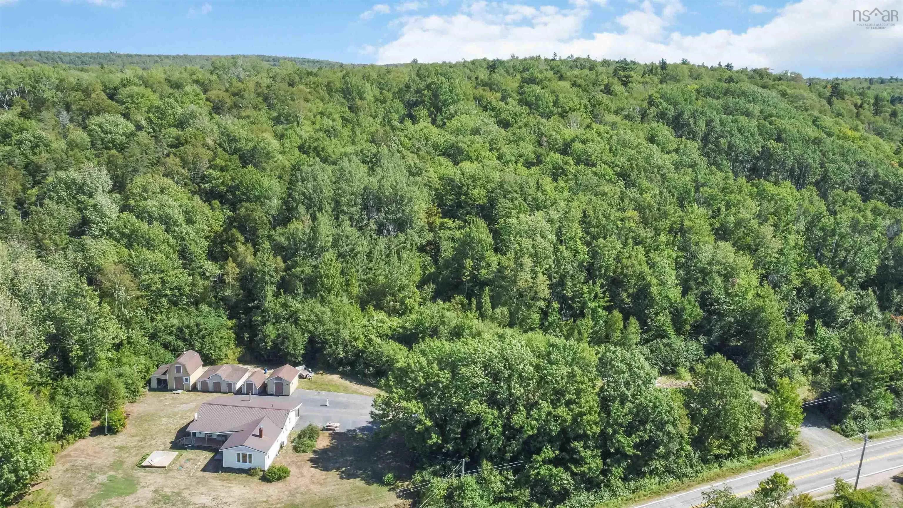 2284 Highway 201, Tupperville, NS B0S 1C0, 2 Bedrooms Bedrooms, ,1 BathroomBathrooms,Residential,For Sale,Highway 201,202521706
