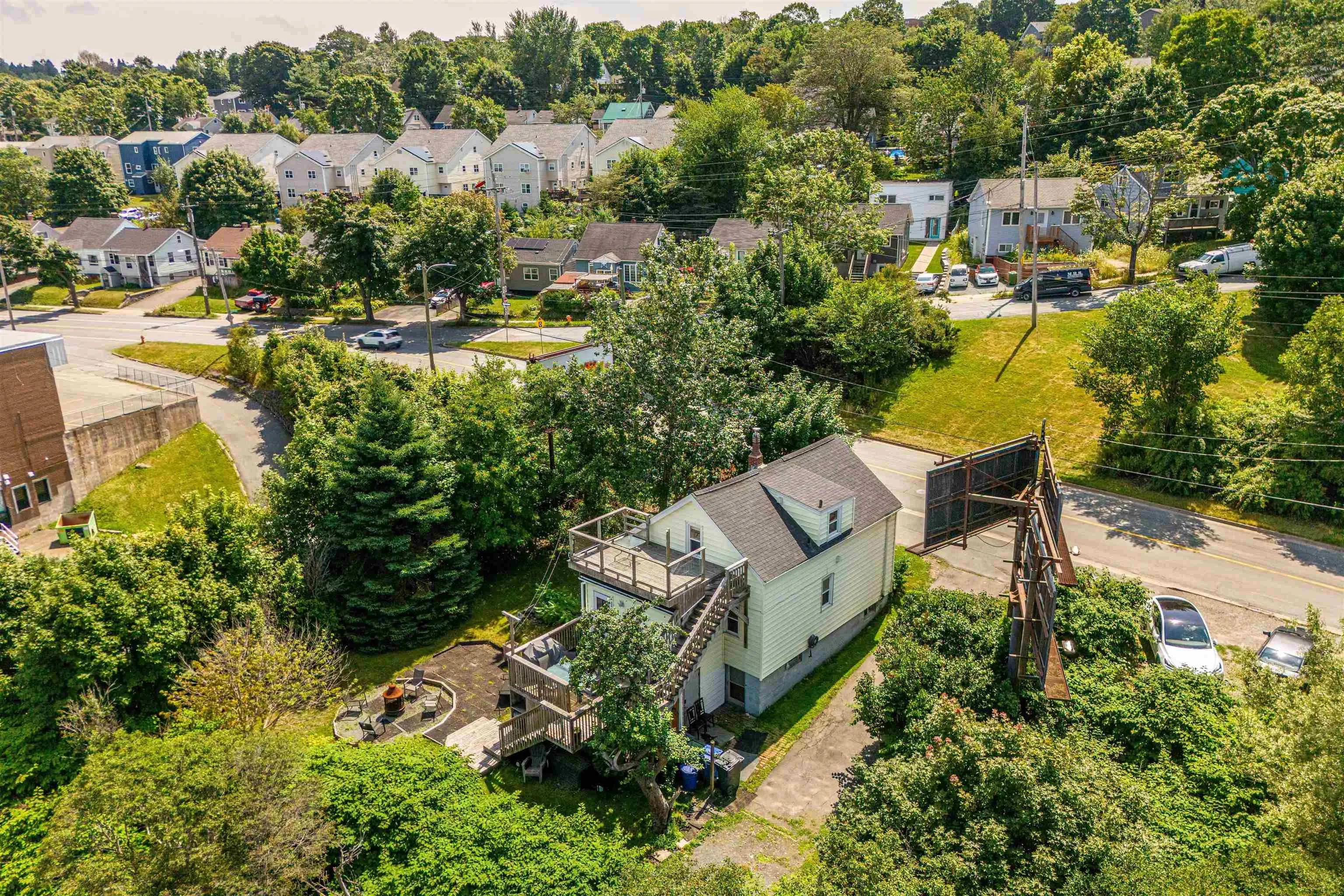 3709 Barrington Street, Halifax, NS B3K 2Y3, 4 Bedrooms Bedrooms, ,2 BathroomsBathrooms,Residential,For Sale,Barrington,202523019