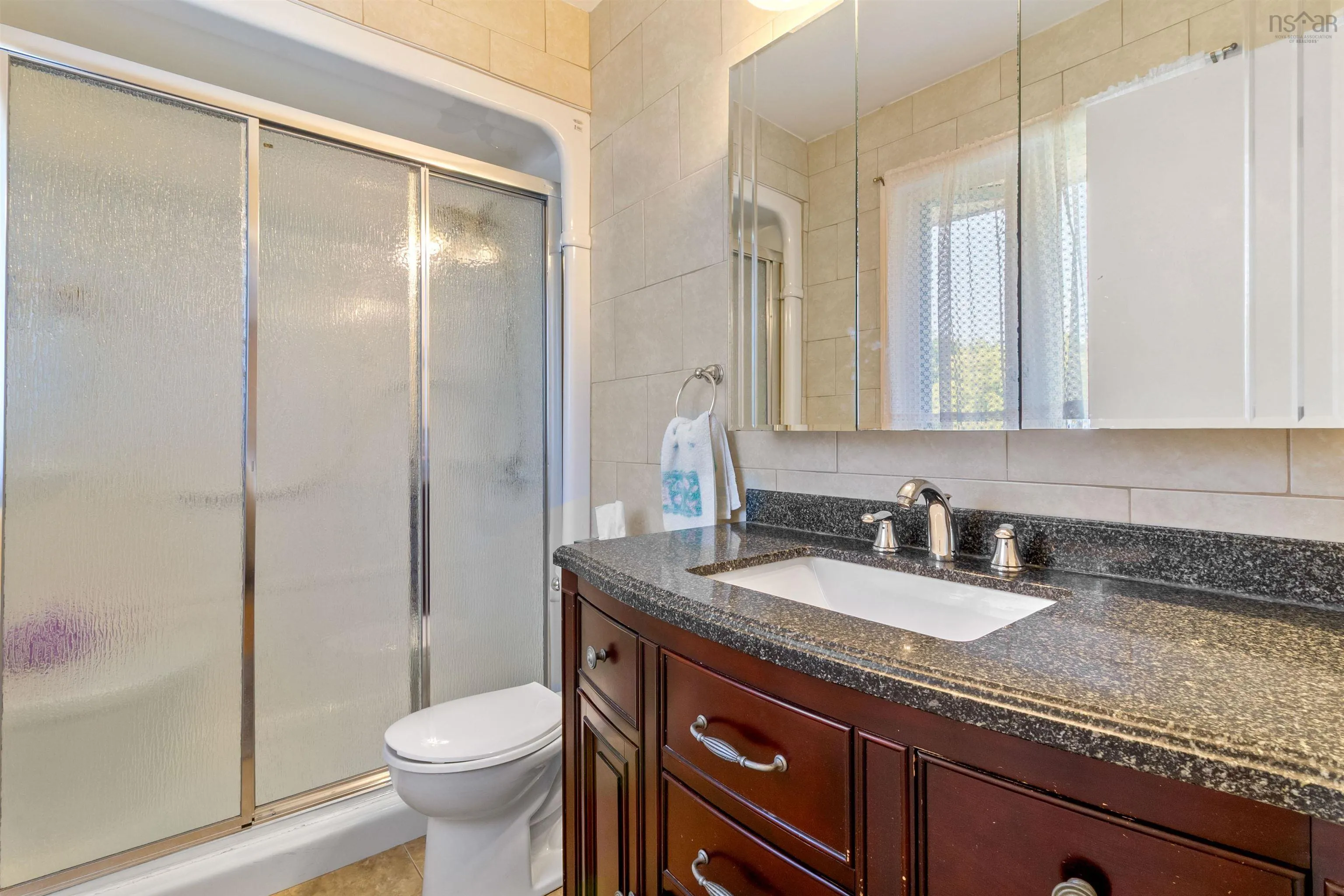 22 Parmbelle Lane, Halifax, NS B3M 1N3, 5 Bedrooms Bedrooms, ,3 BathroomsBathrooms,Residential,For Sale,Parmbelle,202521353