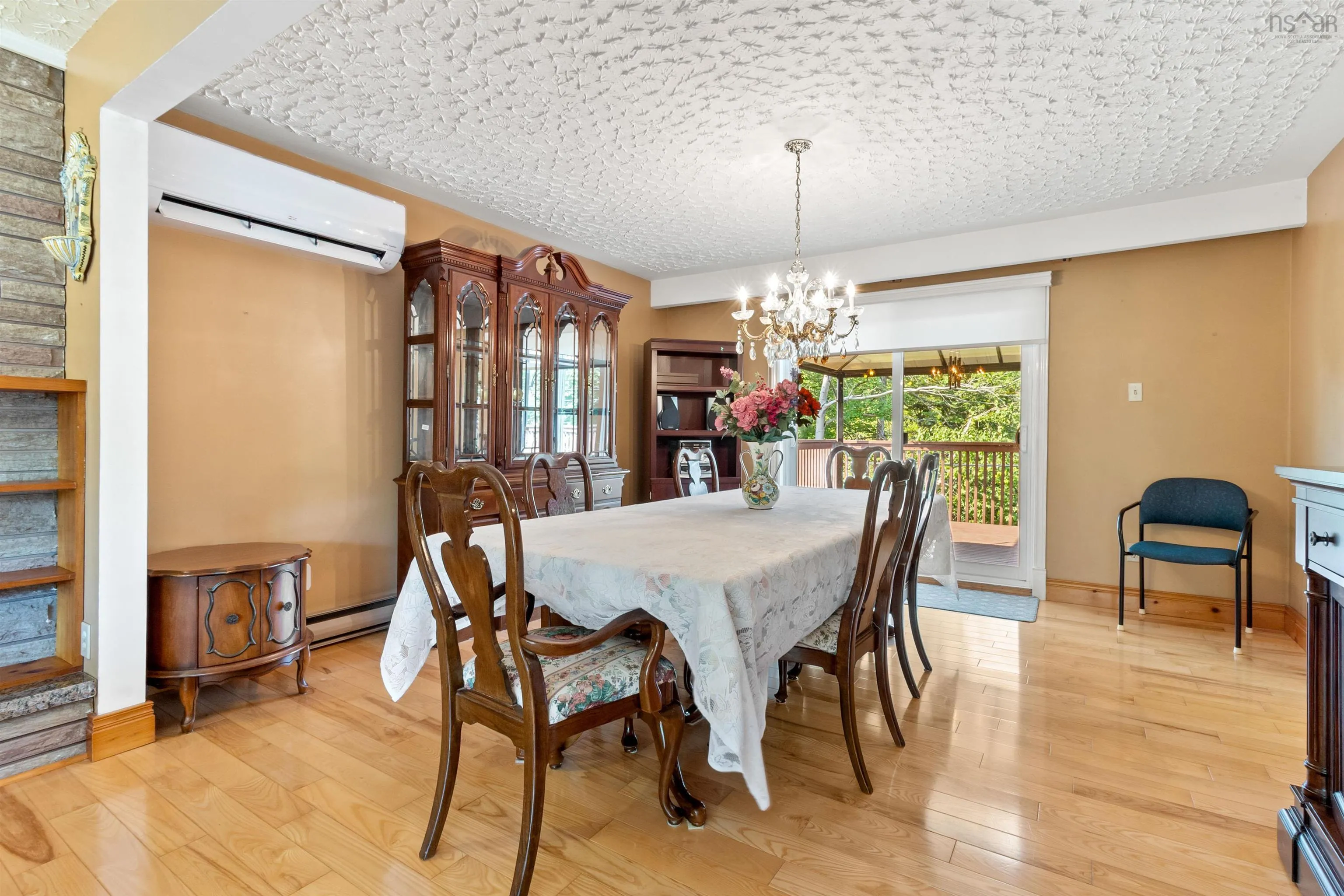 22 Parmbelle Lane, Halifax, NS B3M 1N3, 5 Bedrooms Bedrooms, ,3 BathroomsBathrooms,Residential,For Sale,Parmbelle,202521353