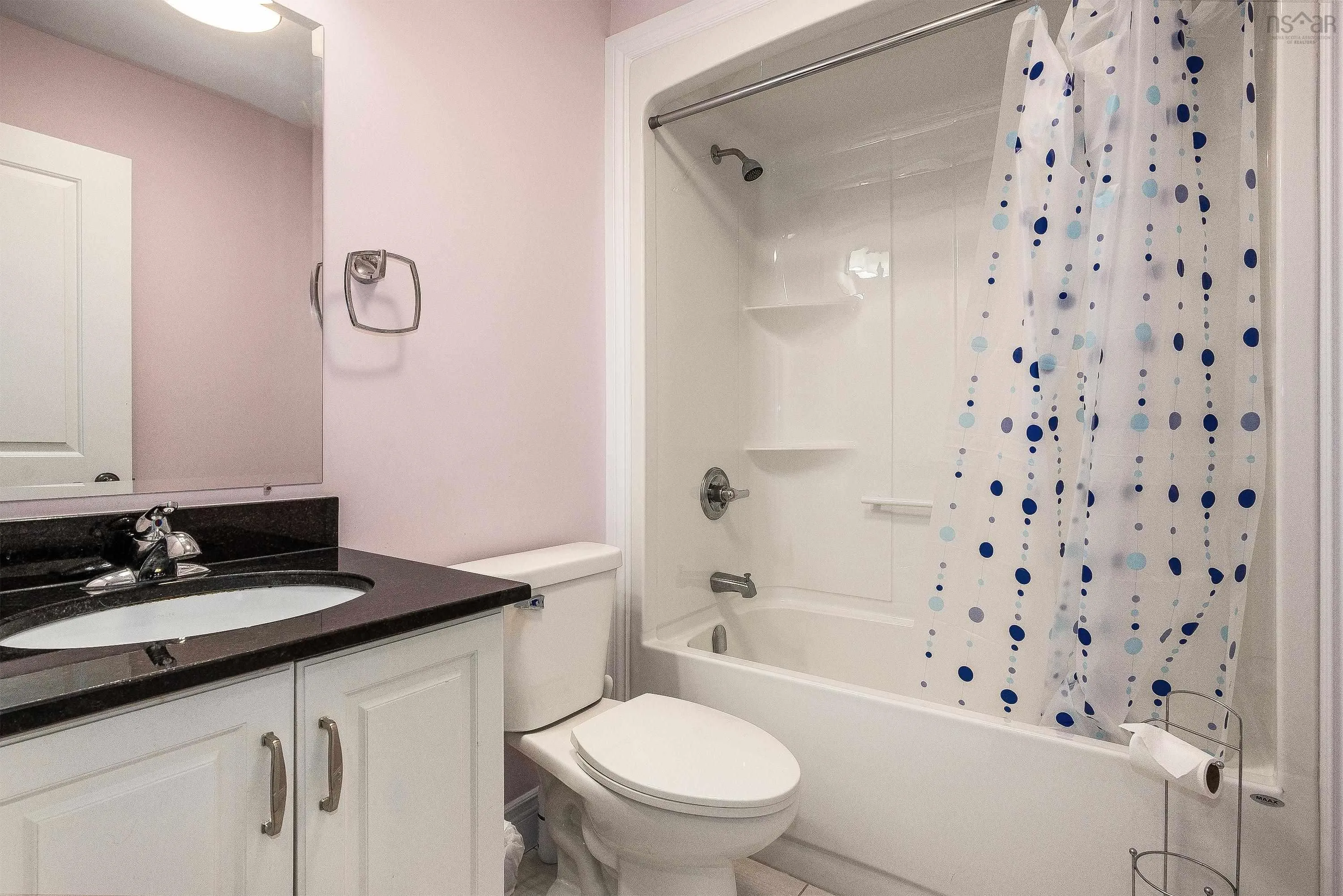 44 Admiral Cove Drive, Bedford Ns B4a 3n8, 5 Bedrooms Bedrooms, ,5 BathroomsBathrooms,Residential,For Sale,Admiral Cove,202507308