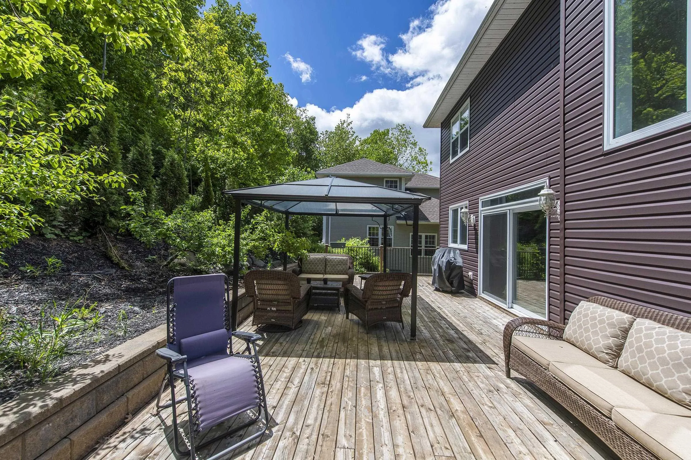 44 Admiral Cove Drive, Bedford Ns B4a 3n8, 5 Bedrooms Bedrooms, ,5 BathroomsBathrooms,Residential,For Sale,Admiral Cove,202507308