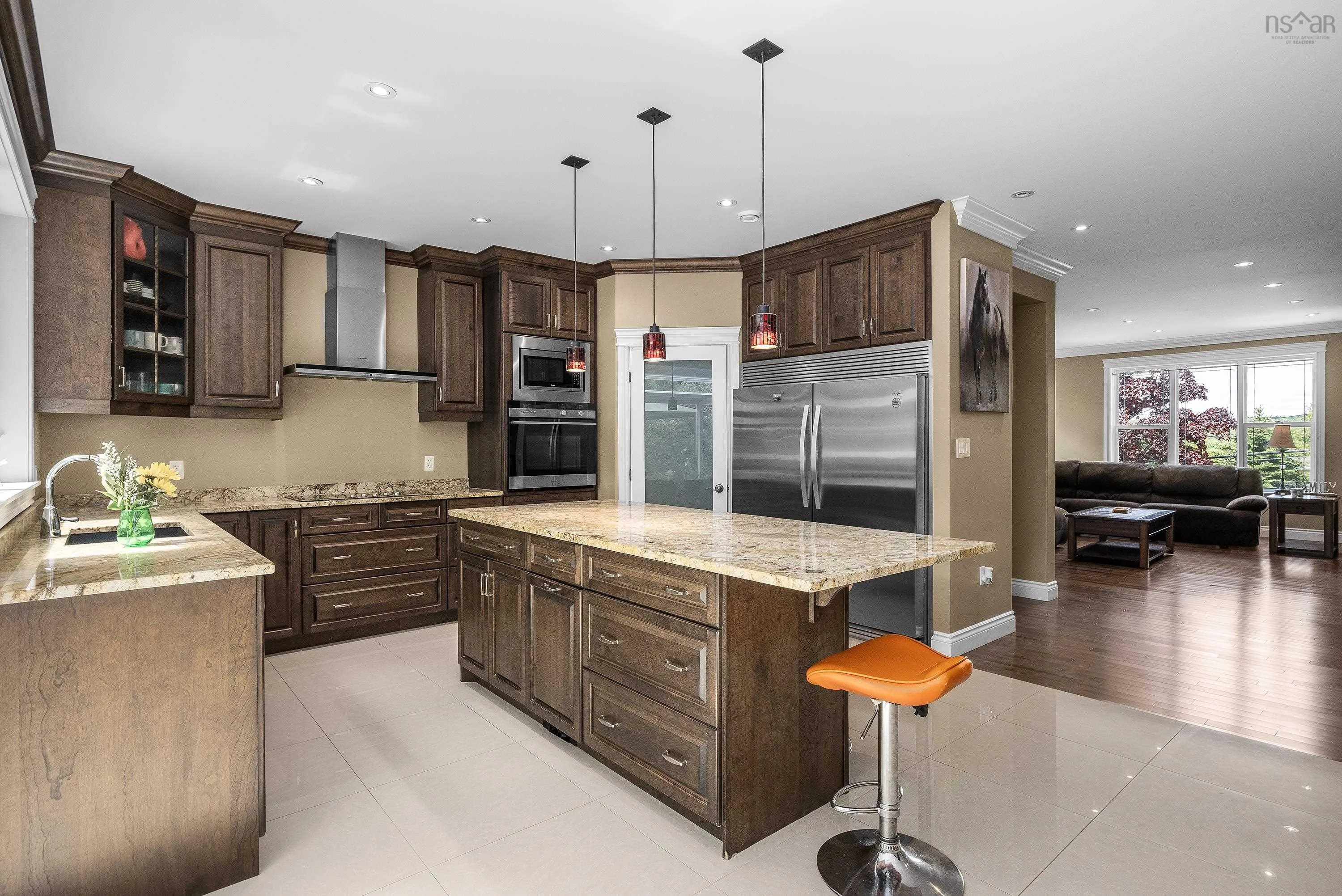 44 Admiral Cove Drive, Bedford Ns B4a 3n8, 5 Bedrooms Bedrooms, ,5 BathroomsBathrooms,Residential,For Sale,Admiral Cove,202507308