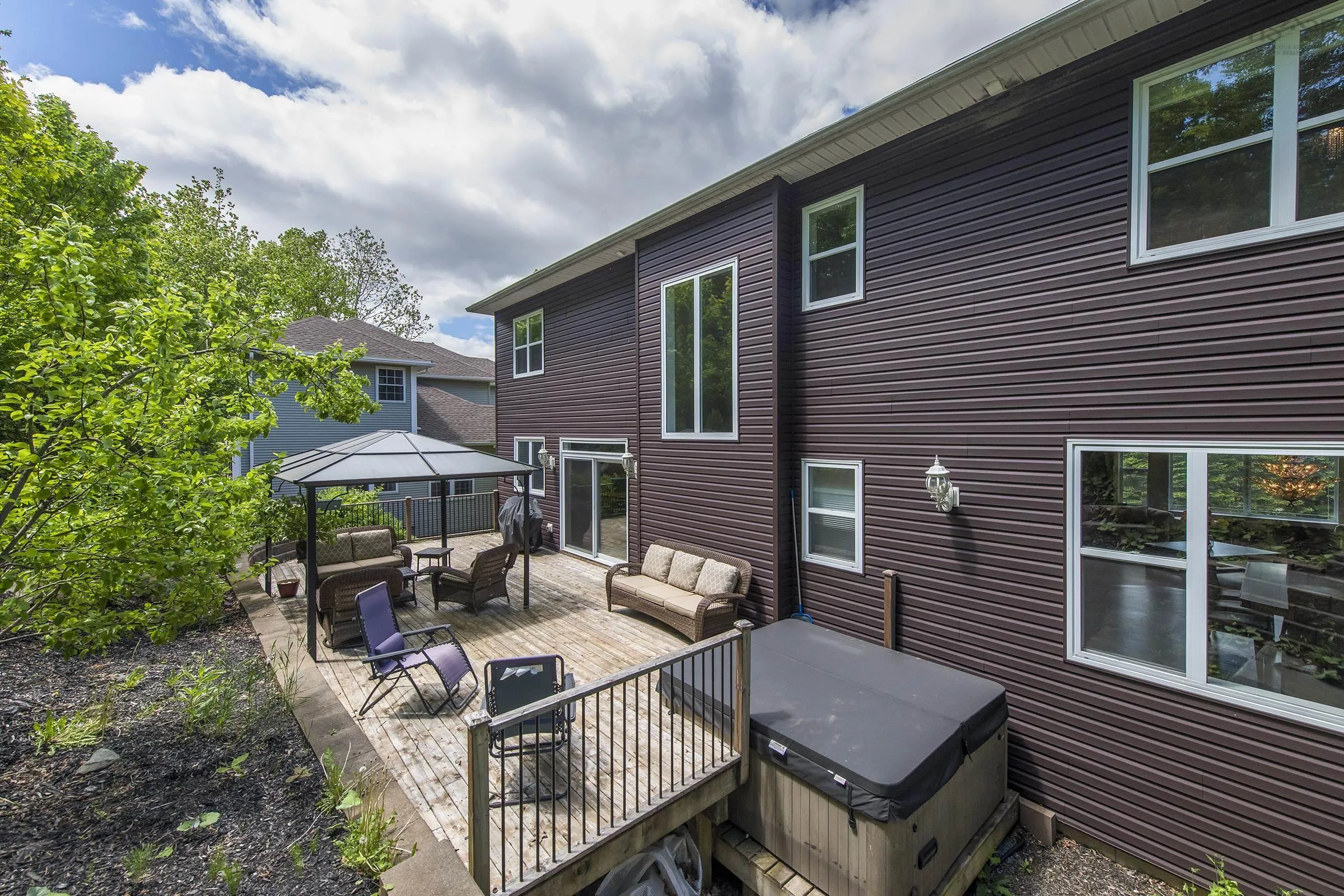 44 Admiral Cove Drive, Bedford Ns B4a 3n8, 5 Bedrooms Bedrooms, ,5 BathroomsBathrooms,Residential,For Sale,Admiral Cove,202507308