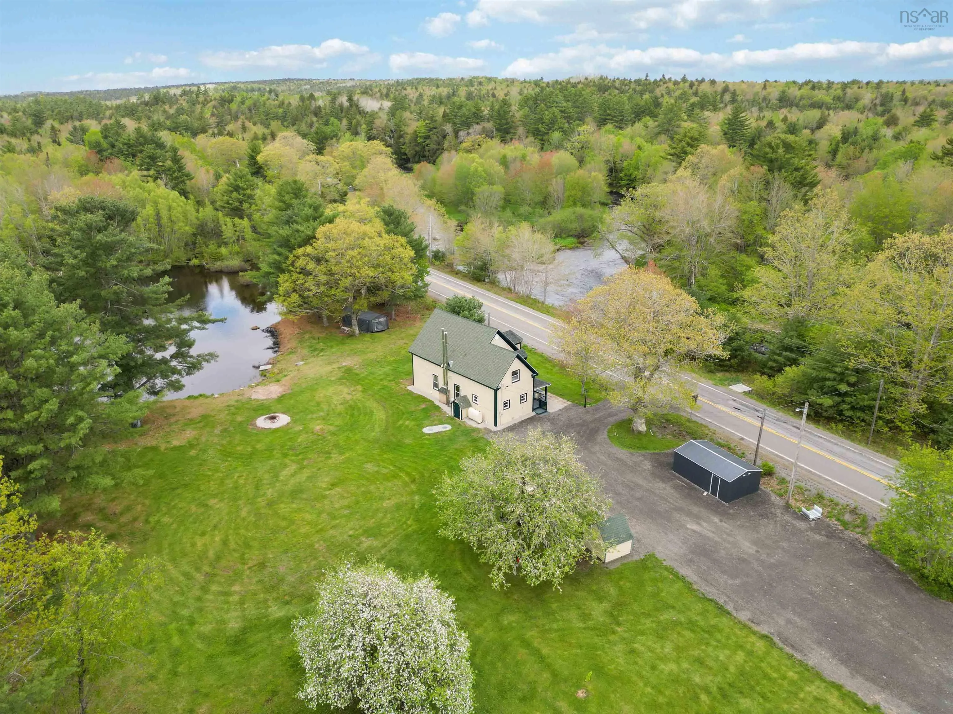 6783 10 Highway, New Germany, NS B0R 1E0, 3 Bedrooms Bedrooms, ,2 BathroomsBathrooms,Residential,For Sale,10,202522472