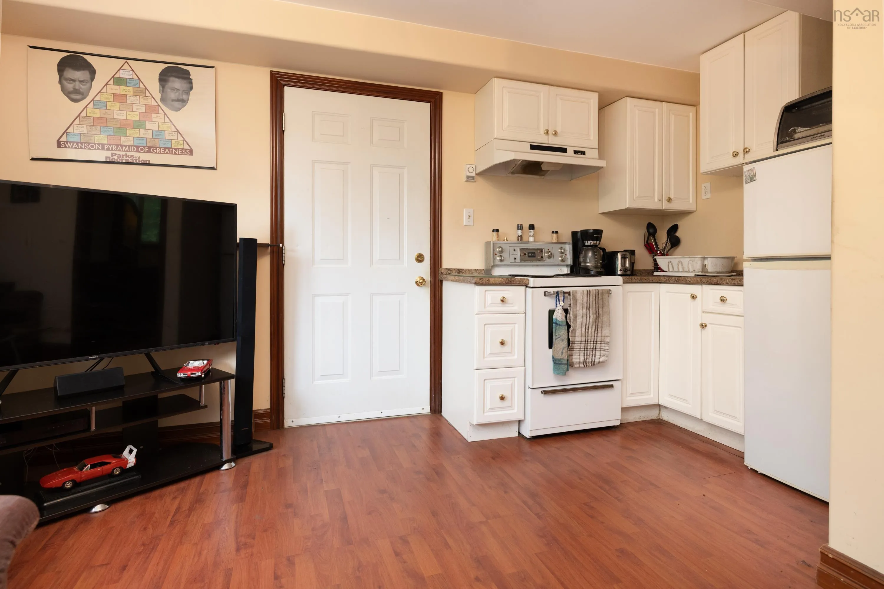 11 Millview Avenue, Bedford, NS B4A 1G8, 5 Bedrooms Bedrooms, ,5 BathroomsBathrooms,Residential,For Sale,Millview,202512663