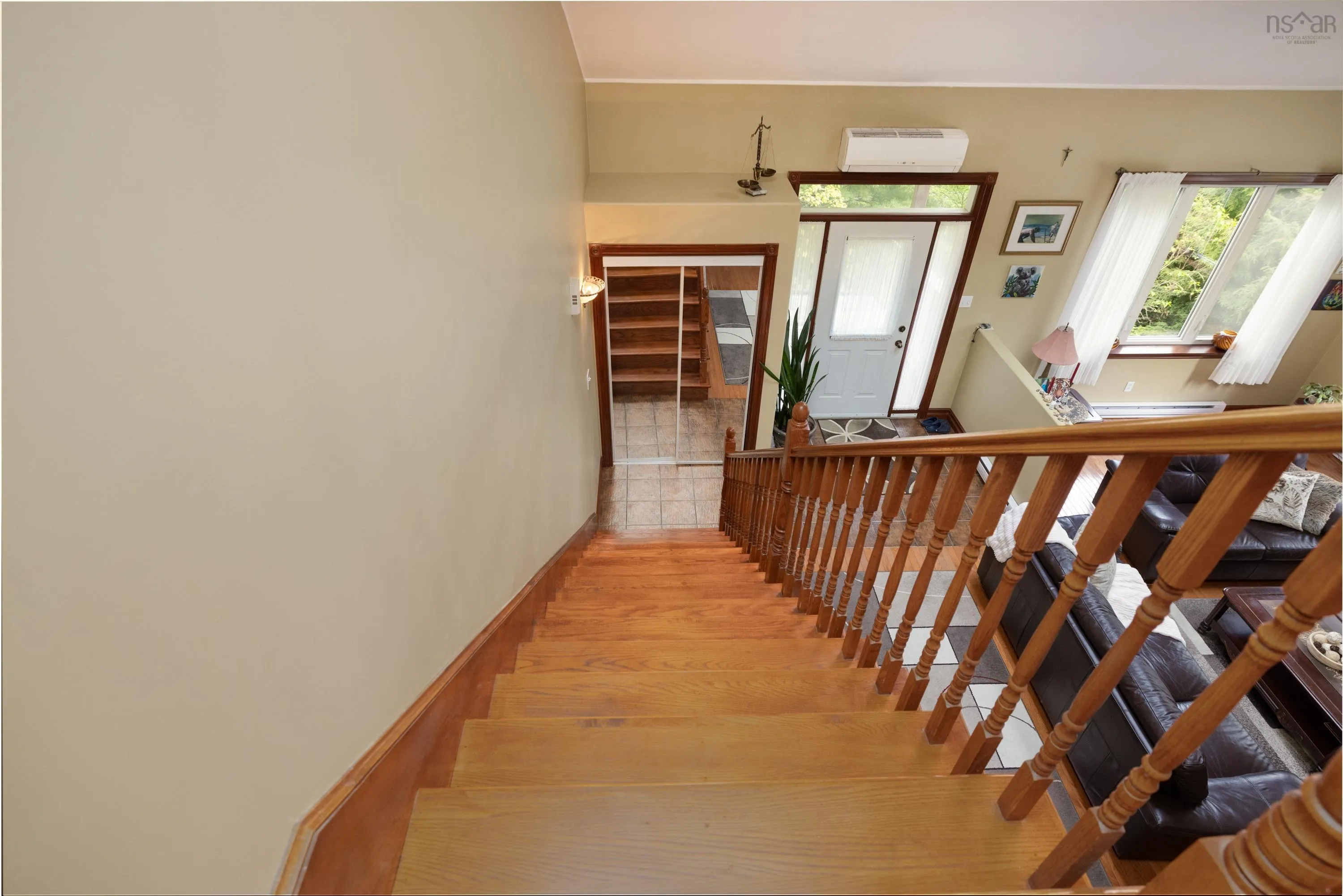 11 Millview Avenue, Bedford, NS B4A 1G8, 5 Bedrooms Bedrooms, ,5 BathroomsBathrooms,Residential,For Sale,Millview,202512663