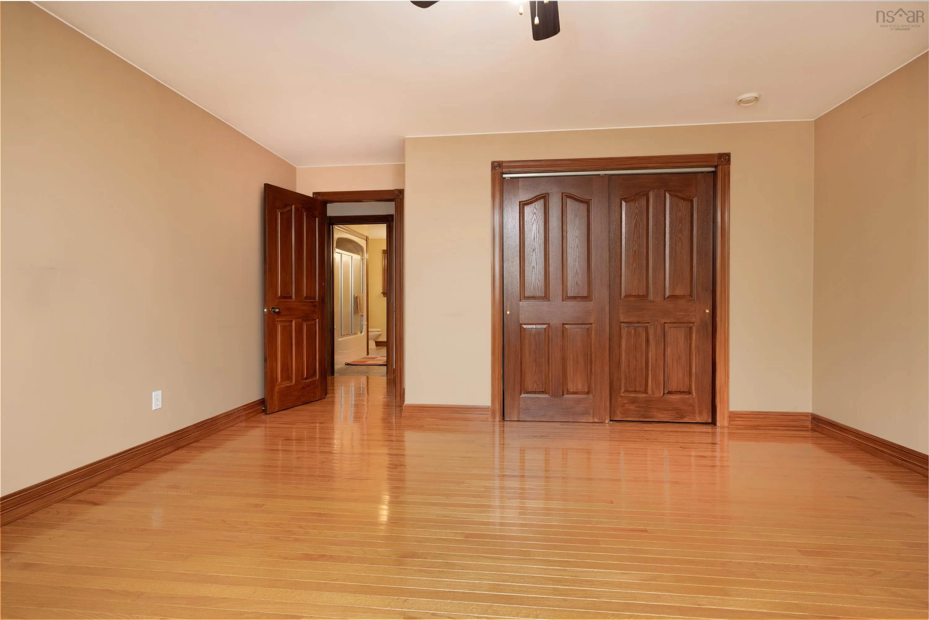 11 Millview Avenue, Bedford, NS B4A 1G8, 5 Bedrooms Bedrooms, ,5 BathroomsBathrooms,Residential,For Sale,Millview,202512663