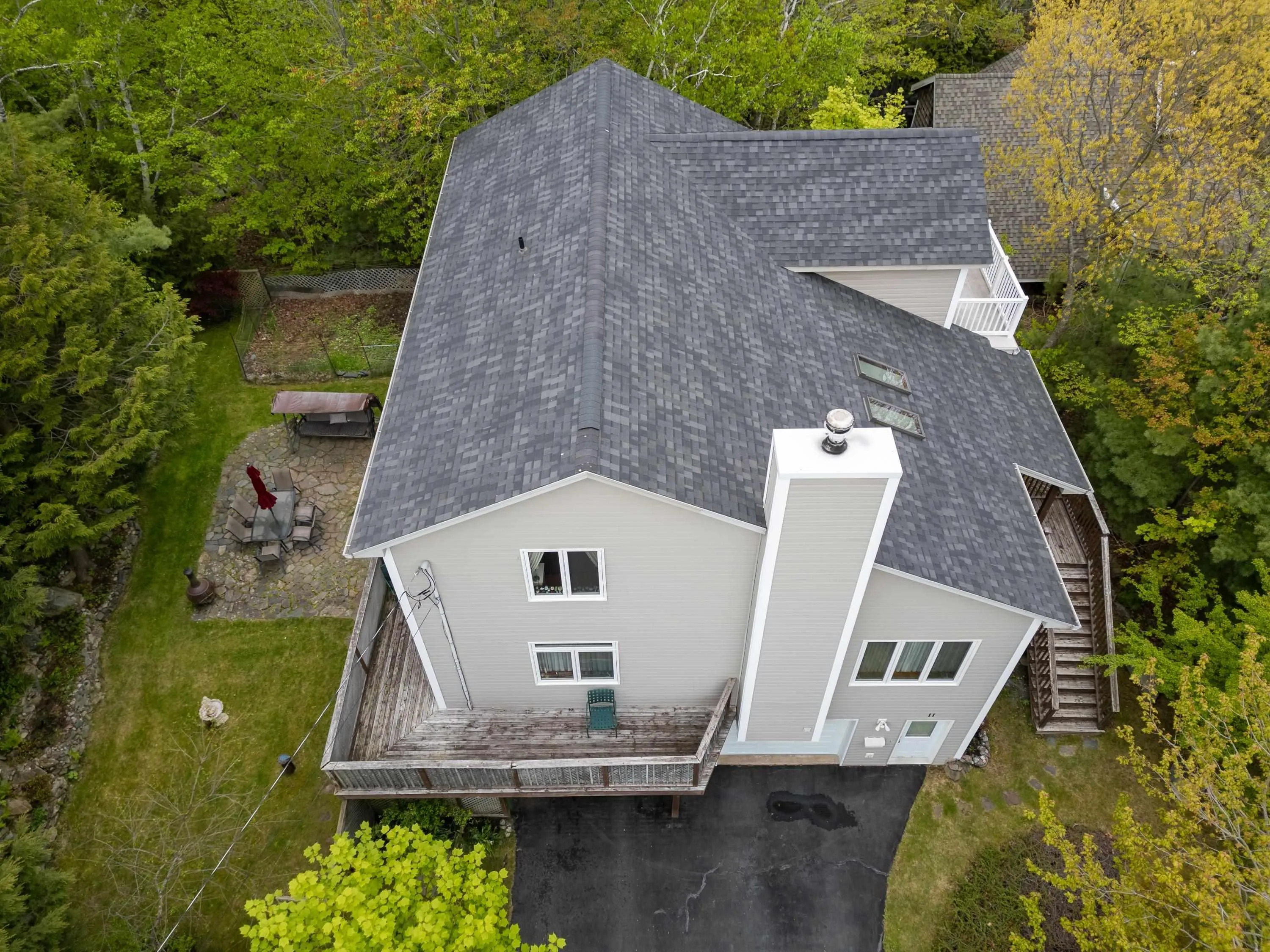 11 Millview Avenue, Bedford, NS B4A 1G8, 5 Bedrooms Bedrooms, ,5 BathroomsBathrooms,Residential,For Sale,Millview,202512663