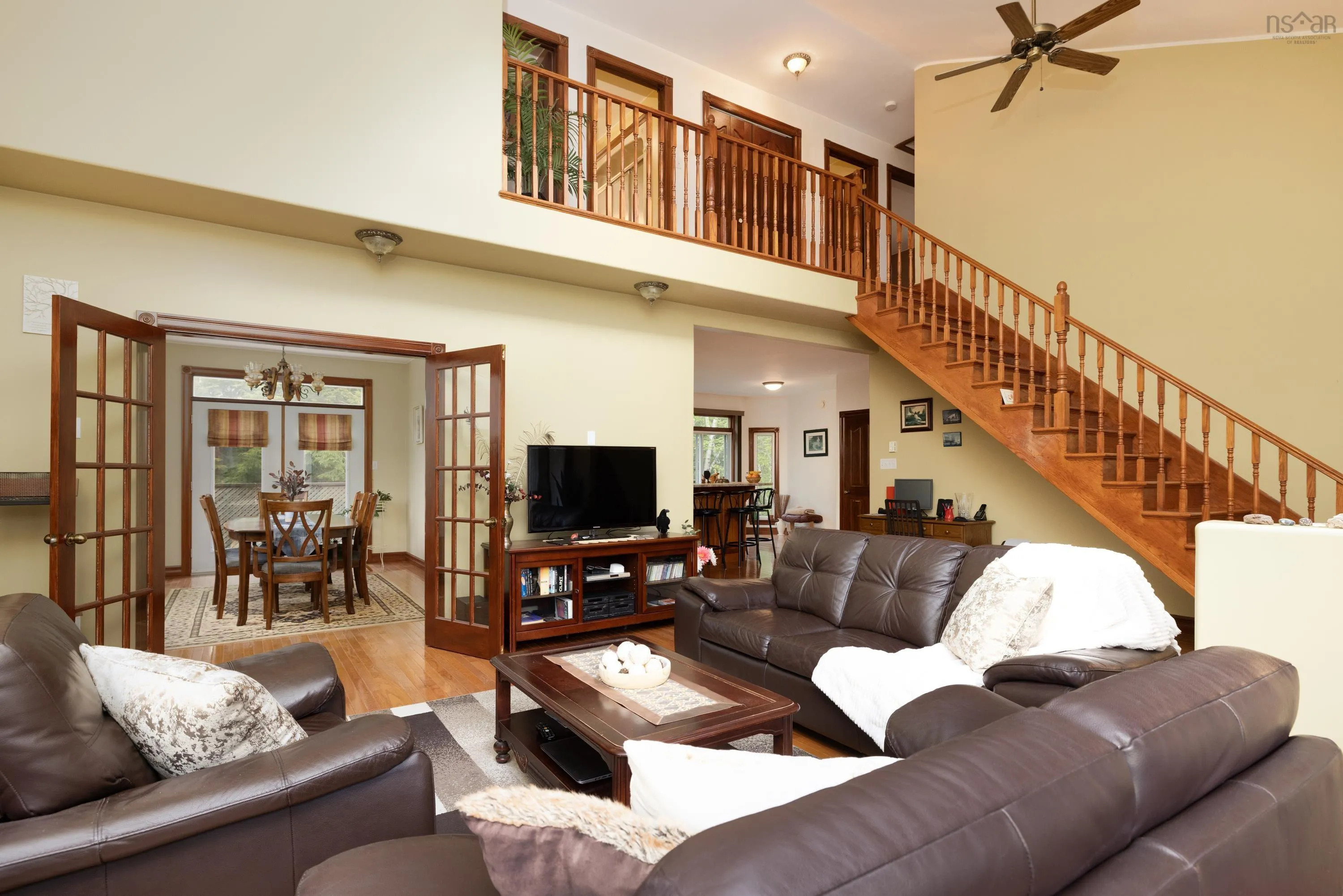 11 Millview Avenue, Bedford, NS B4A 1G8, 5 Bedrooms Bedrooms, ,5 BathroomsBathrooms,Residential,For Sale,Millview,202512663