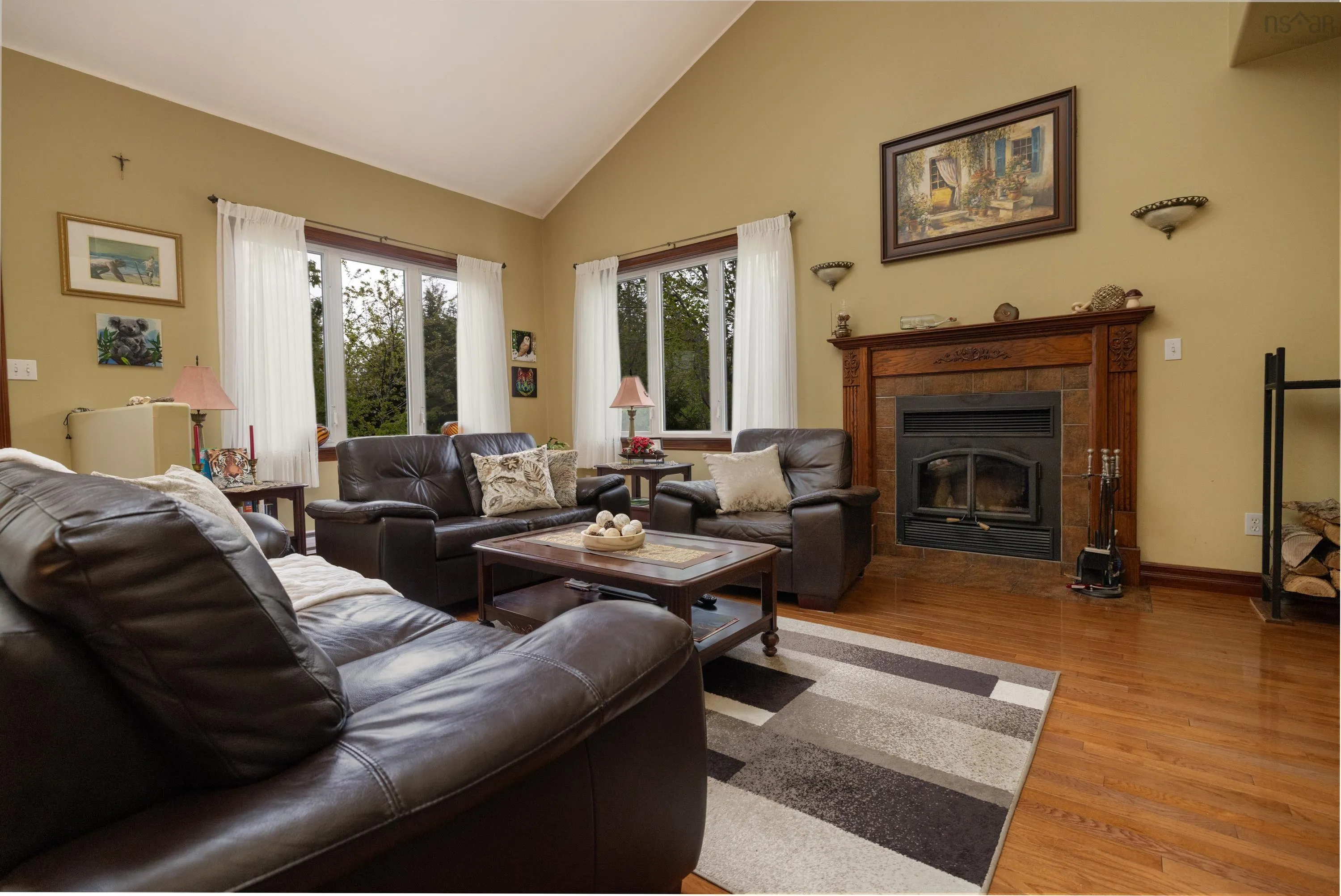 11 Millview Avenue, Bedford, NS B4A 1G8, 5 Bedrooms Bedrooms, ,5 BathroomsBathrooms,Residential,For Sale,Millview,202512663