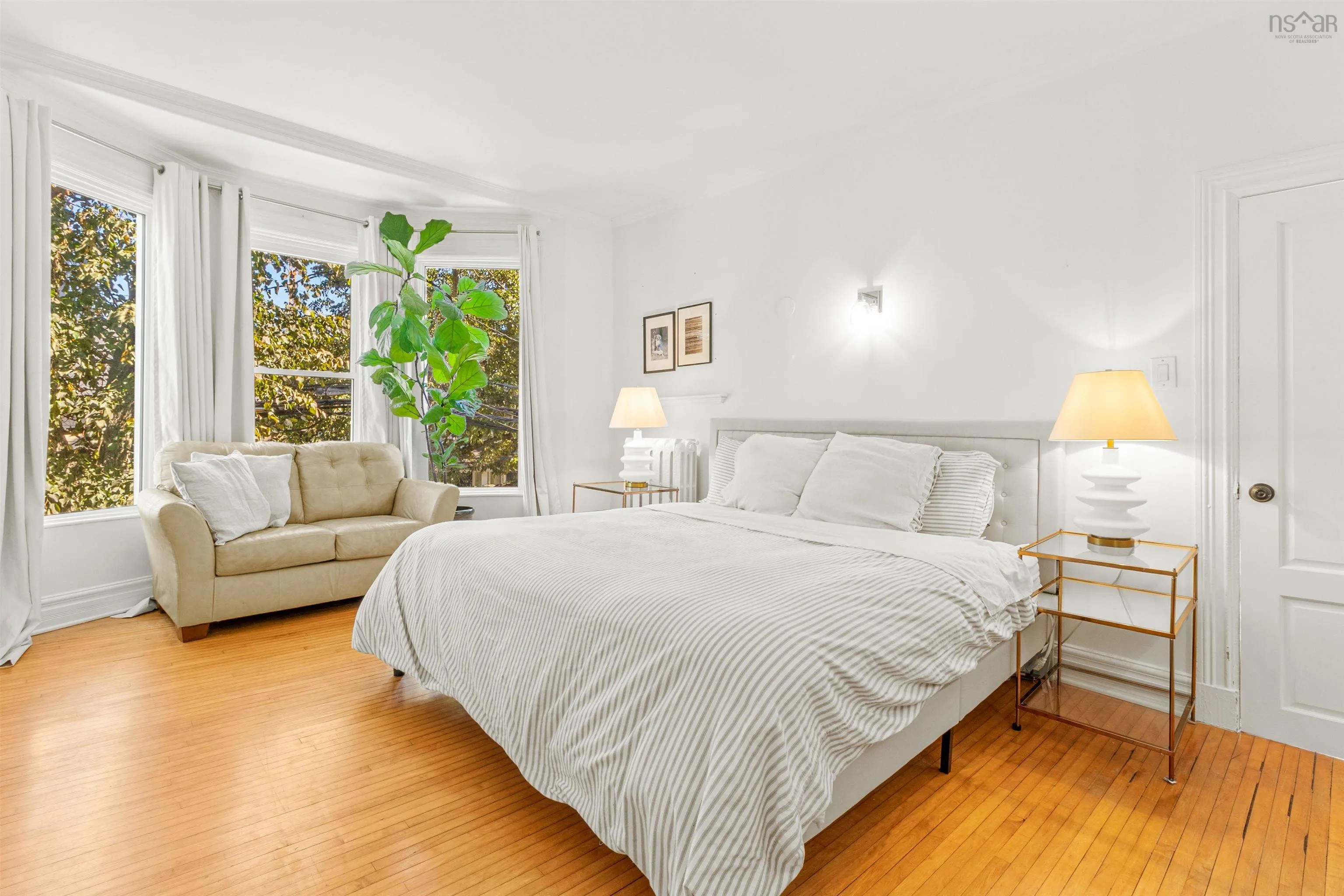 1944 Vernon Street, Halifax, NS B3H 3N9, 4 Bedrooms Bedrooms, ,2 BathroomsBathrooms,Residential,For Sale,Vernon,202524889