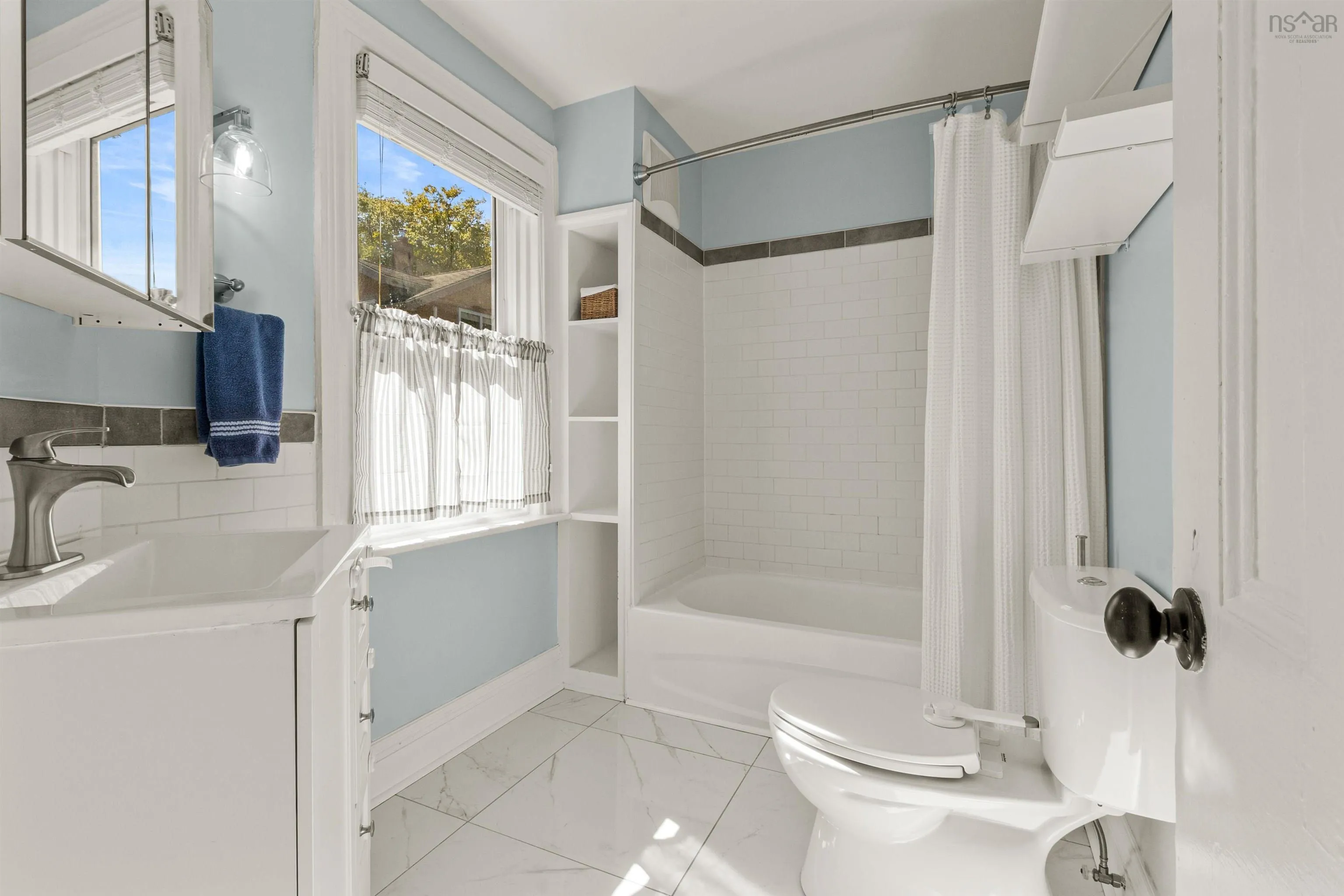1944 Vernon Street, Halifax, NS B3H 3N9, 4 Bedrooms Bedrooms, ,2 BathroomsBathrooms,Residential,For Sale,Vernon,202524889