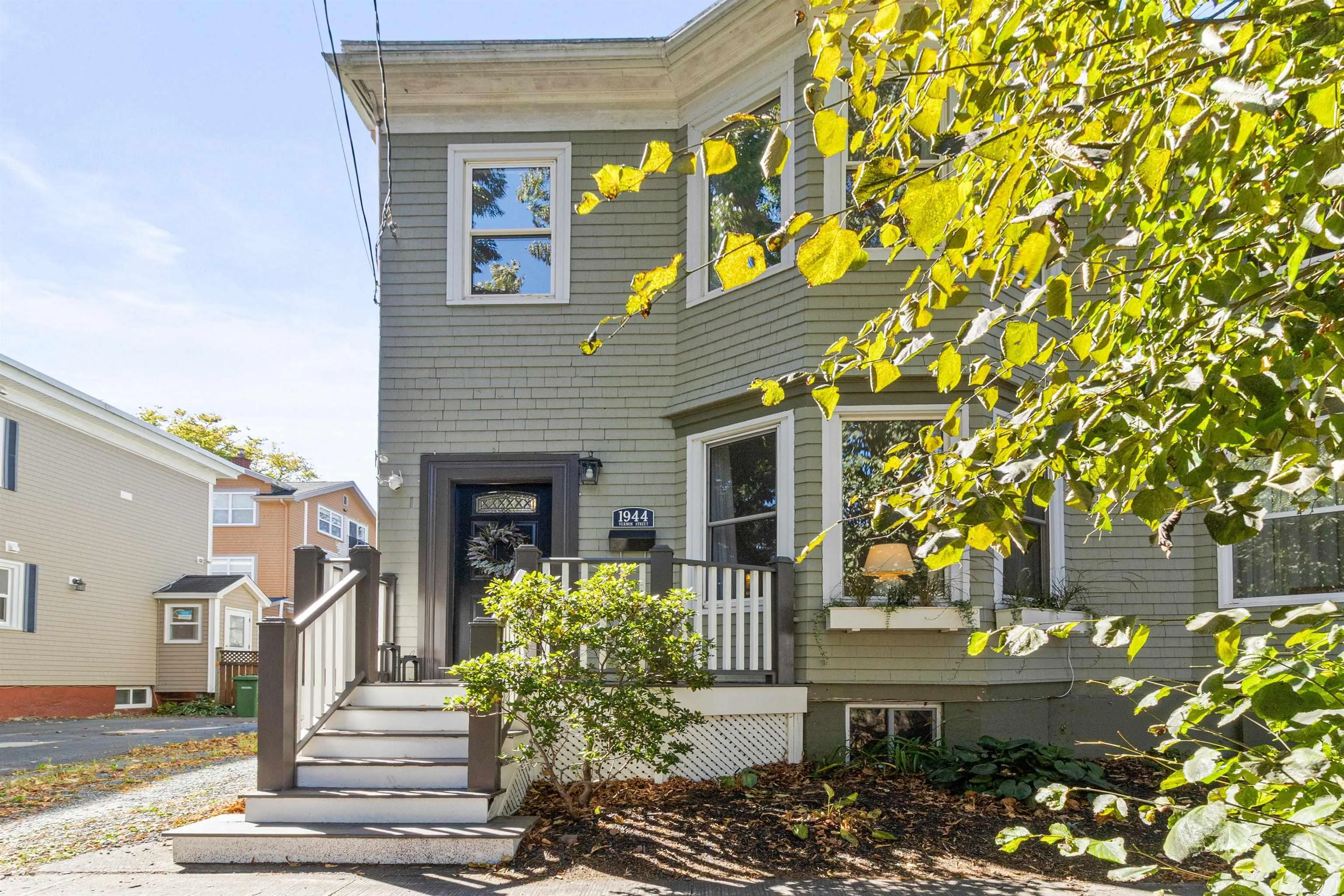 1944 Vernon Street, Halifax, NS B3H 3N9, 4 Bedrooms Bedrooms, ,2 BathroomsBathrooms,Residential,For Sale,Vernon,202524889