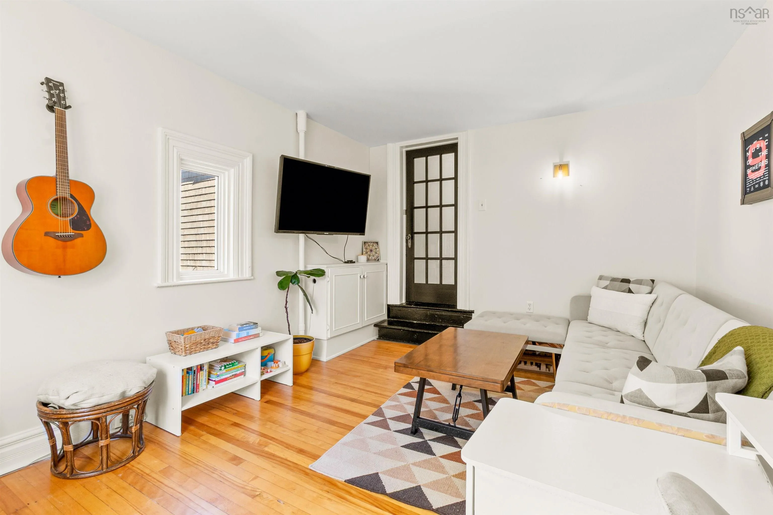 1944 Vernon Street, Halifax, NS B3H 3N9, 4 Bedrooms Bedrooms, ,2 BathroomsBathrooms,Residential,For Sale,Vernon,202524889