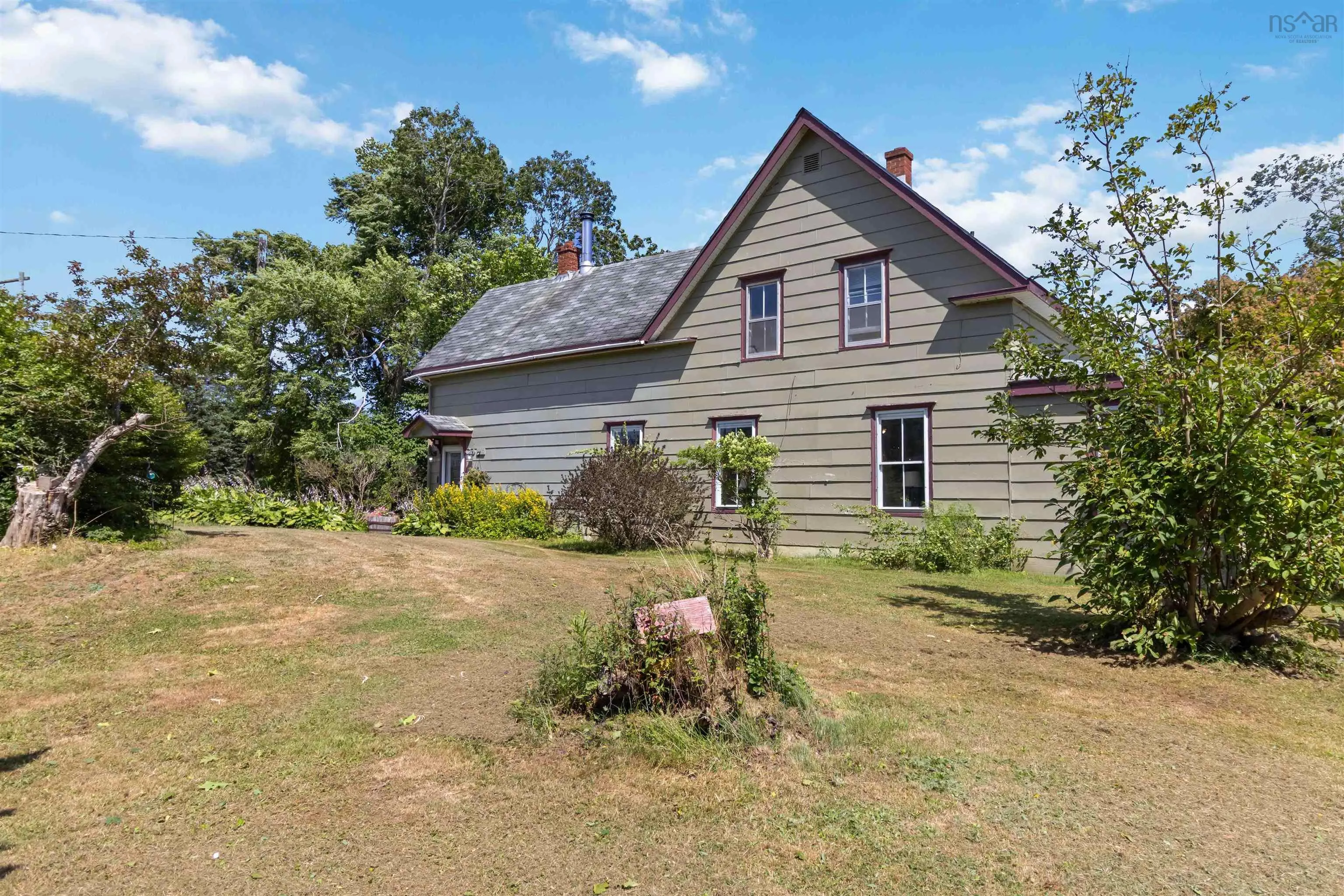 22 Hogg Lane, Sheet Harbour, NS B0J 3B0, 5 Bedrooms Bedrooms, ,3 BathroomsBathrooms,Residential,For Sale,Hogg,202518818